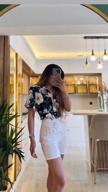 Lina Crop