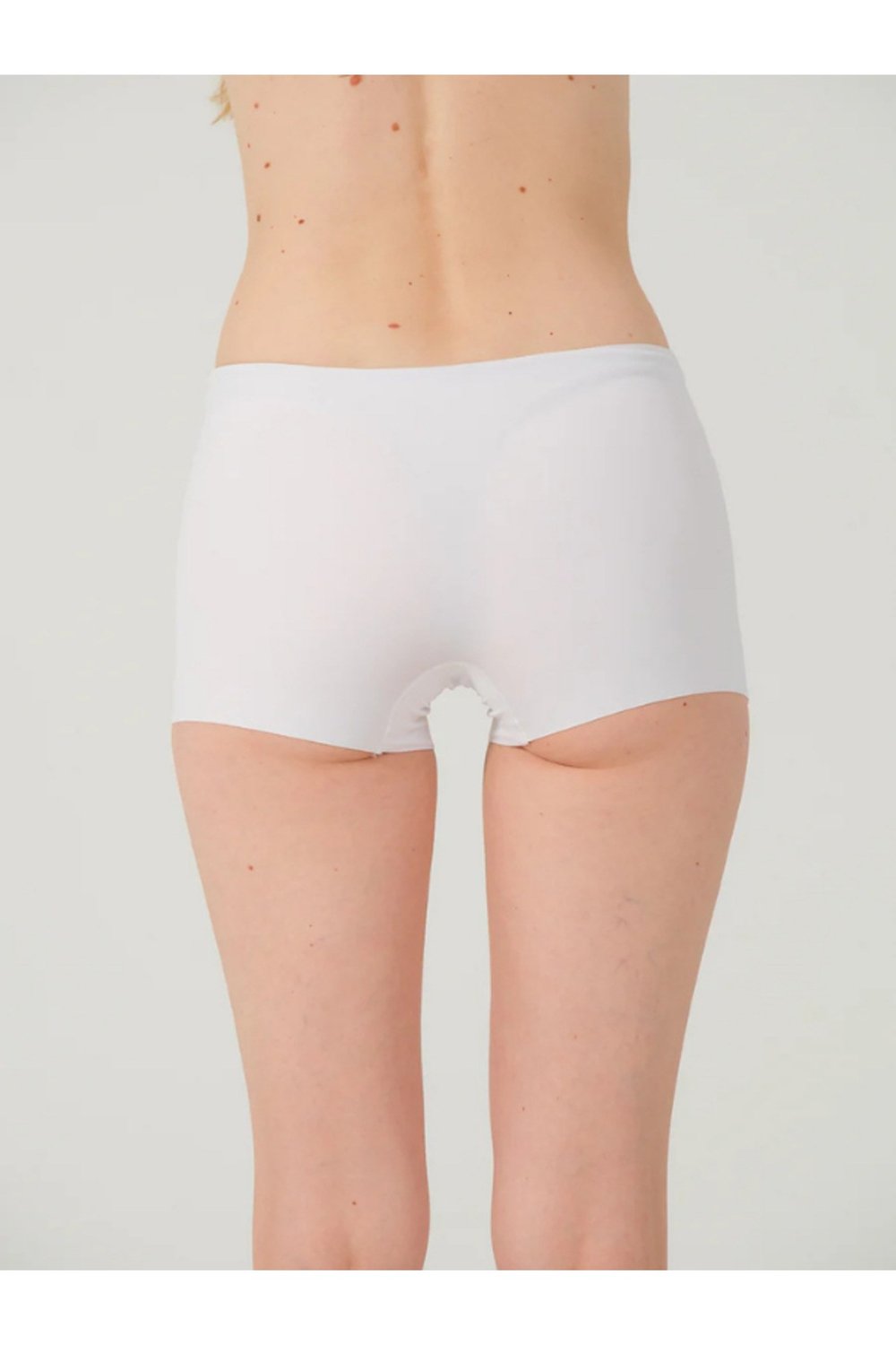 Basic Lazer Kesim Dikişsiz Kadın Boxer Külot 3lü Ekonomik Paket(EXTRA YUMUŞAK VE EXTRA ESNEK)
