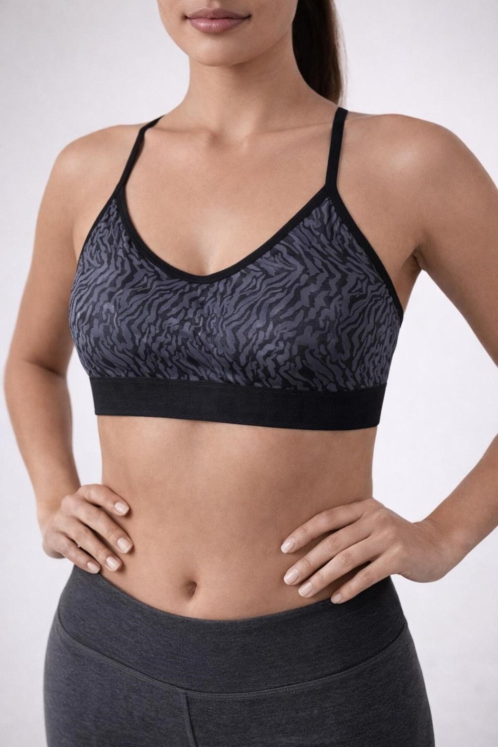 Kadın Siyah Zebra Desen Çapraz Ince Ip Askılı Destekli Spor Sütyeni