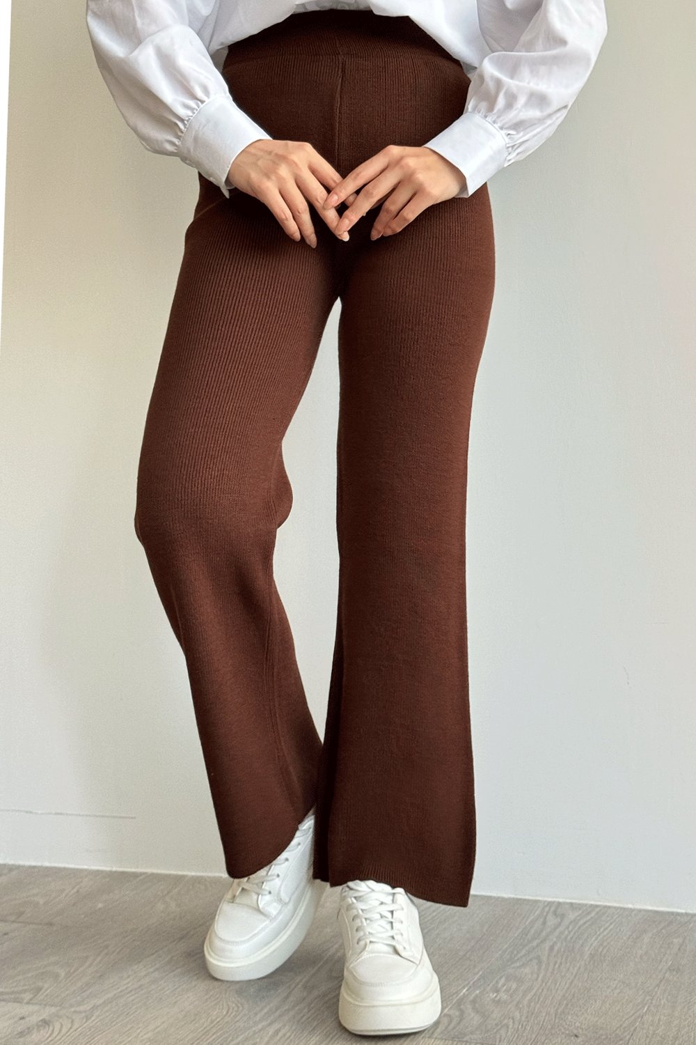 Basic Dark Brown Knit Pants