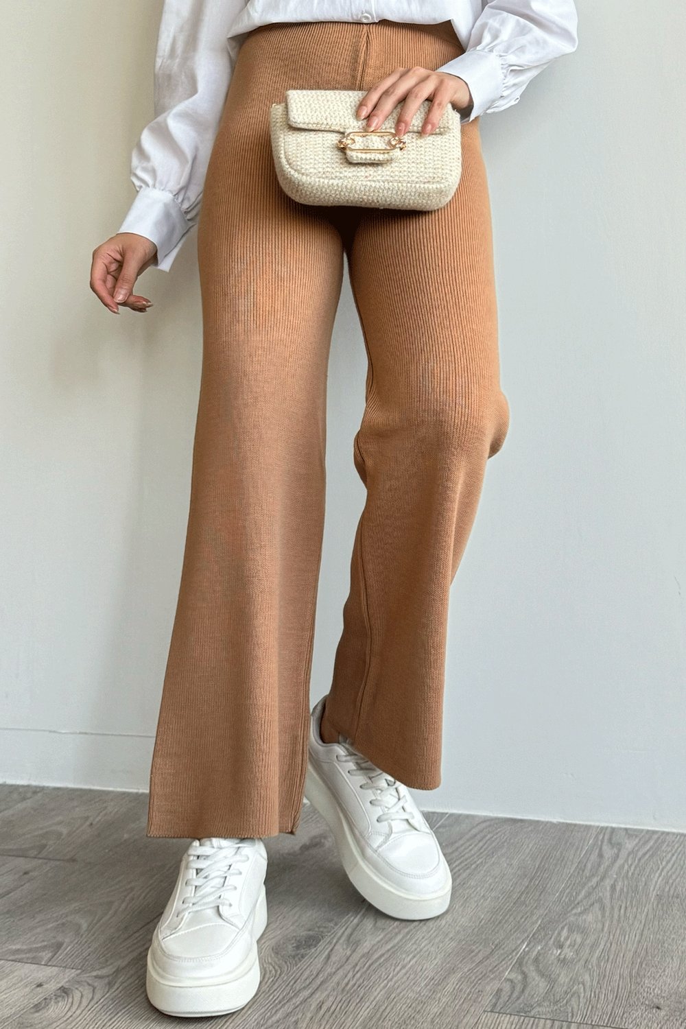 Basic Camel Knit Pants