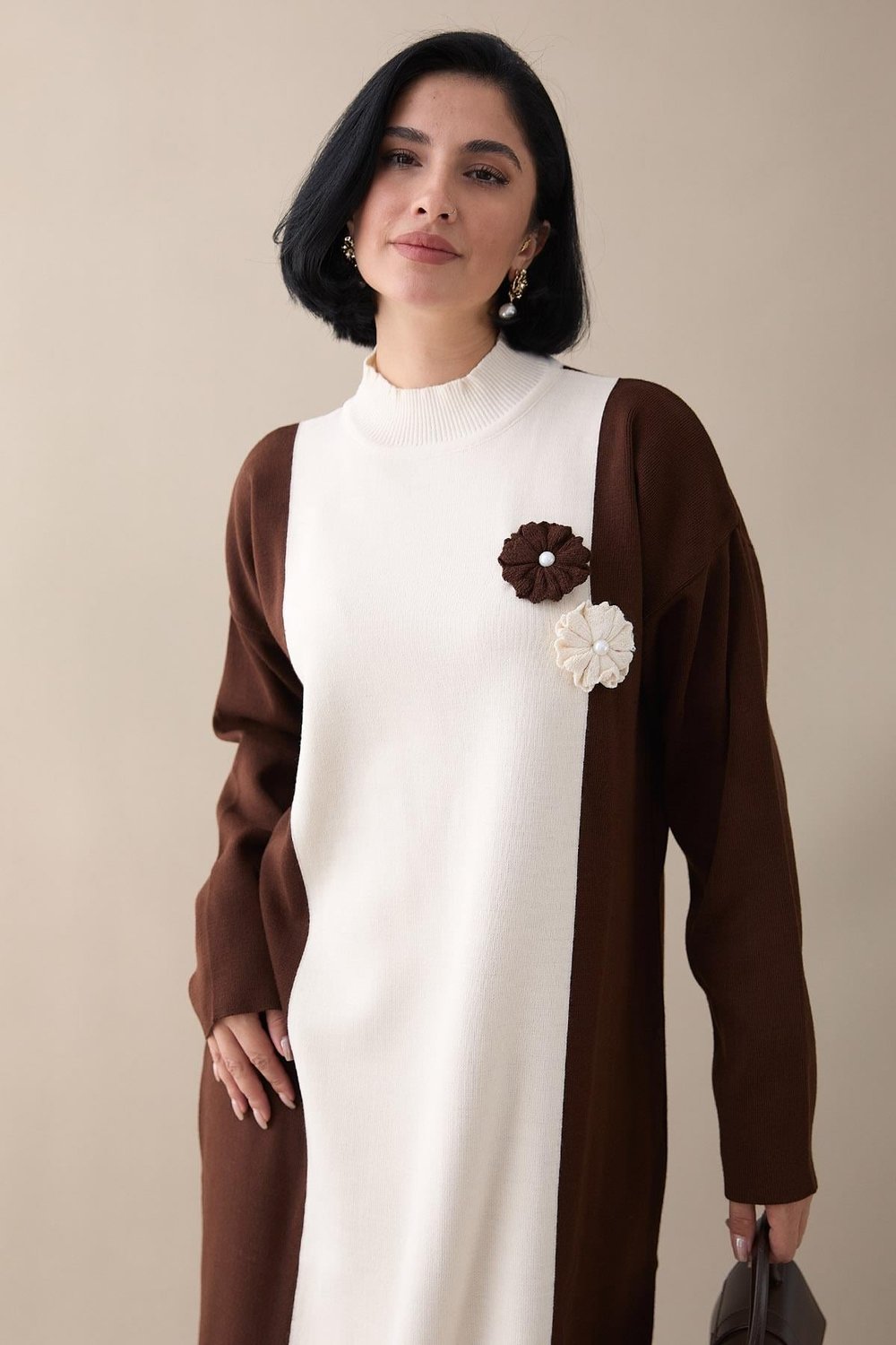 Flower Detail Two-Tone Dark Brown Knit Dress