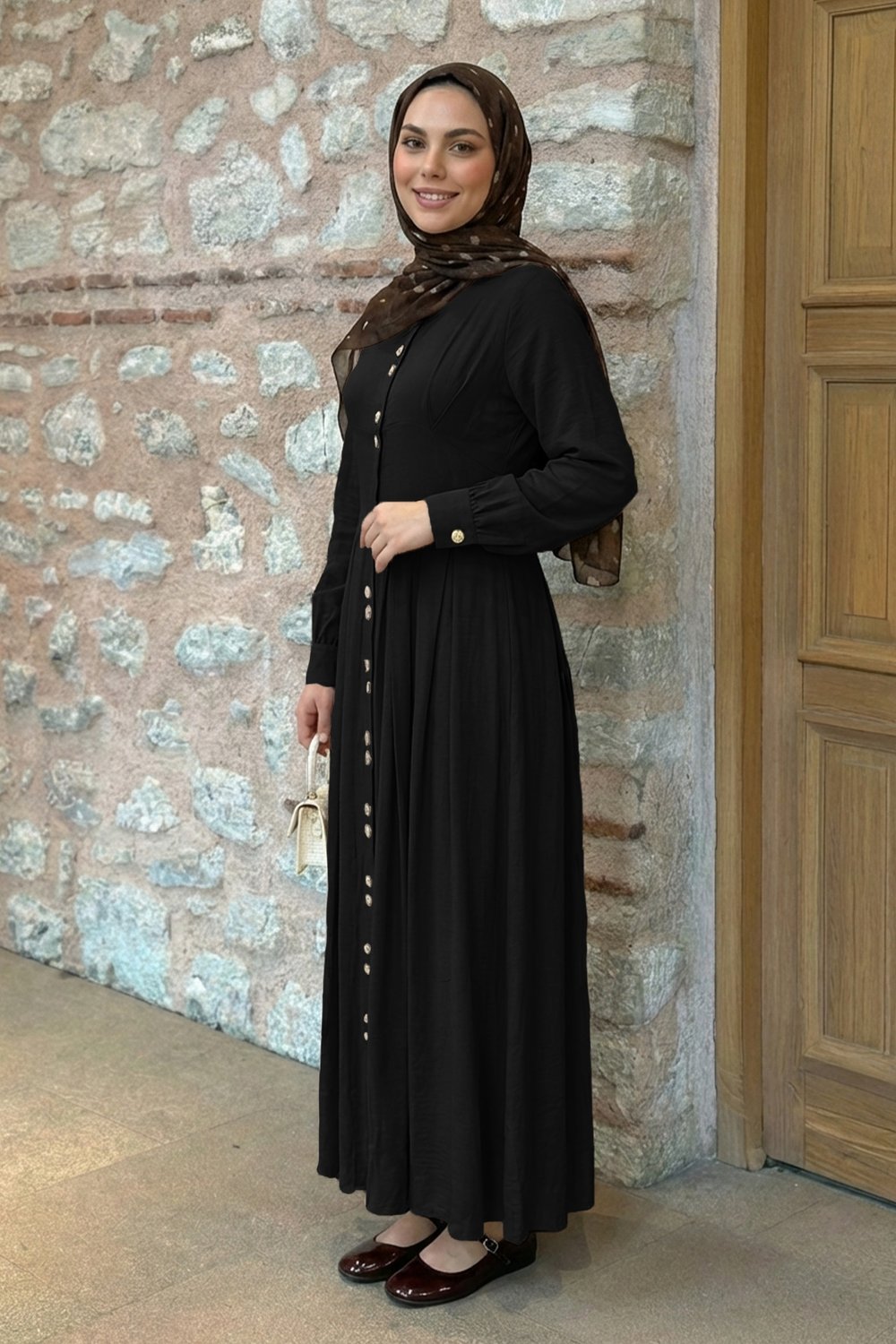 Çift Gold Düğmeli Siyah Elbise