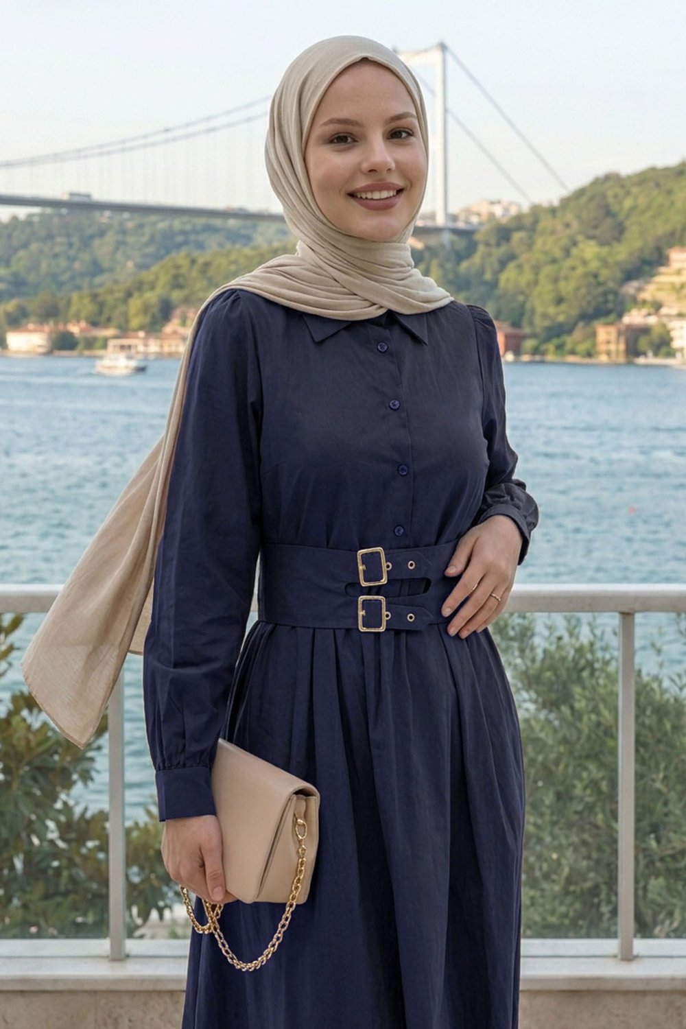 Çift Toka Kemerli Lacivert Elbise