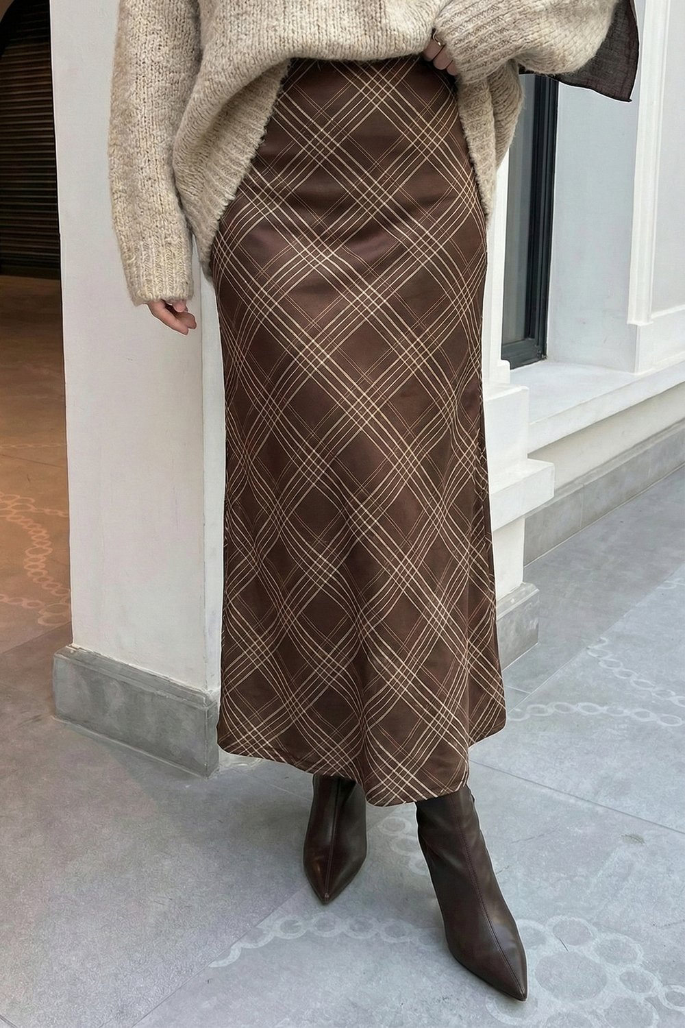 Çizgili Ekose Desen Kahverengi Saten Etek