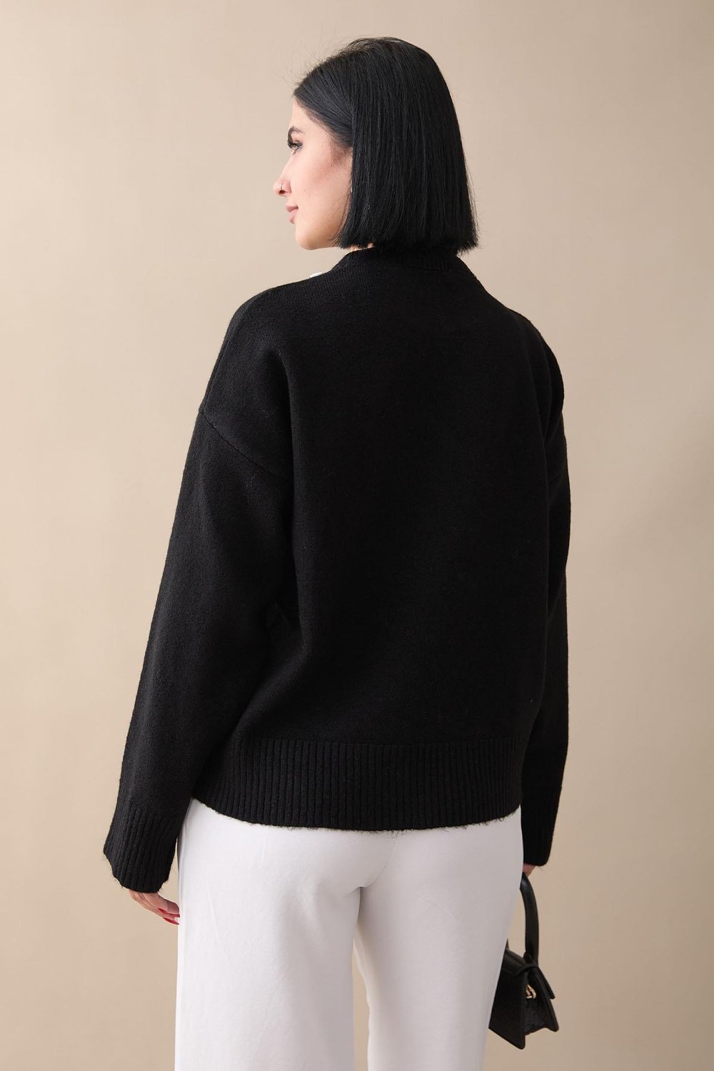 Seashell Stone Black Knit Sweater