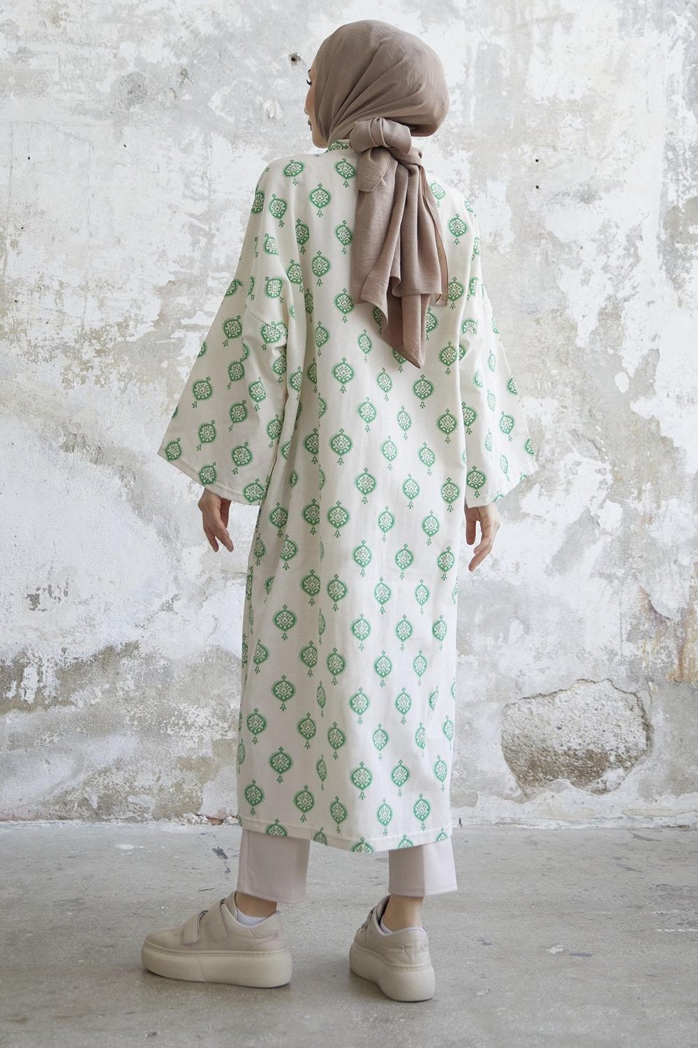 Etnik Desen Uzun Yeşil Kimono