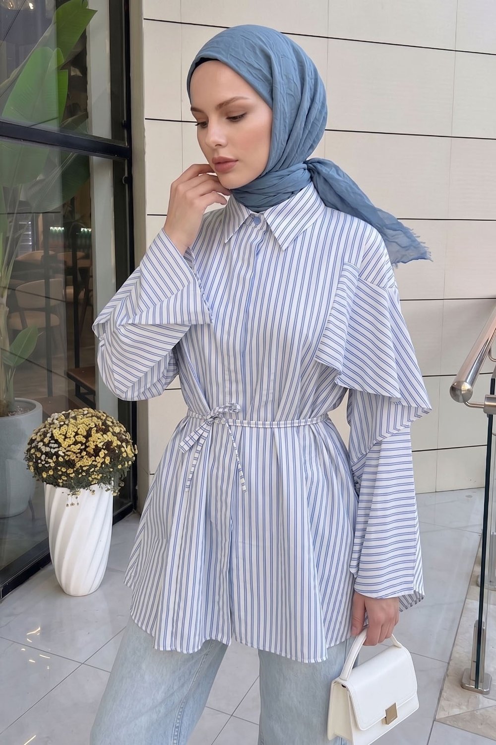Fırfır Kol İnce Çizgili Mavi Gömlek