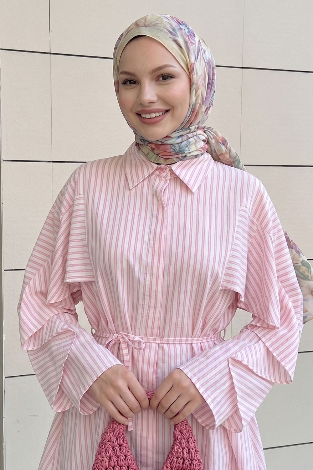 Fırfır Kol İnce Çizgili Pembe Gömlek