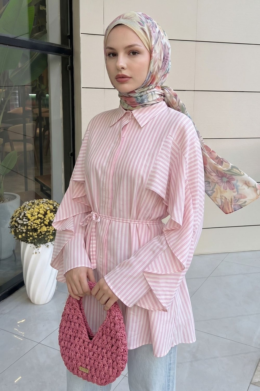 Fırfır Kol İnce Çizgili Pembe Gömlek