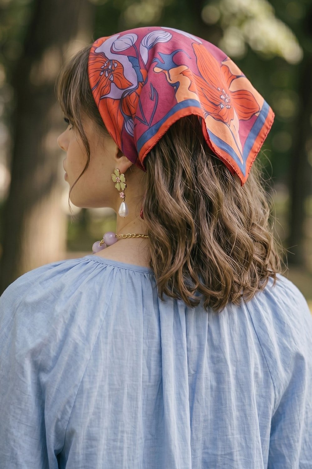 Floral Desenli Kırmızı-Pembe Bandana Fular 50x50