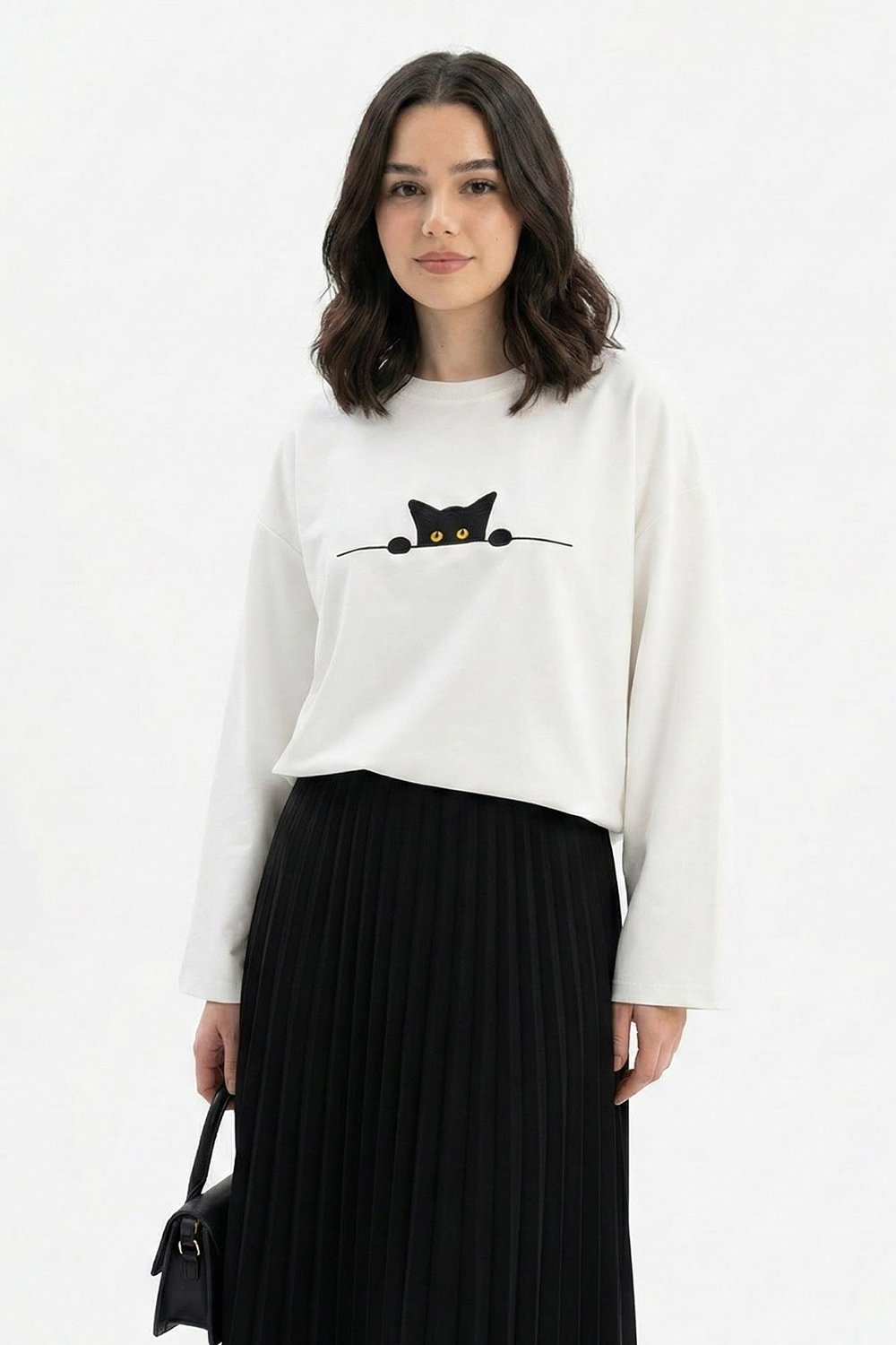Kedi Desen Nakışlı Oversize Beyaz Sweat