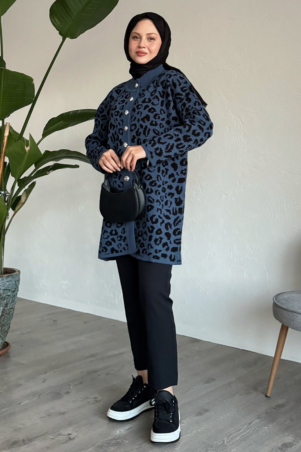 Leopard Print Buttoned Blue Cardigan