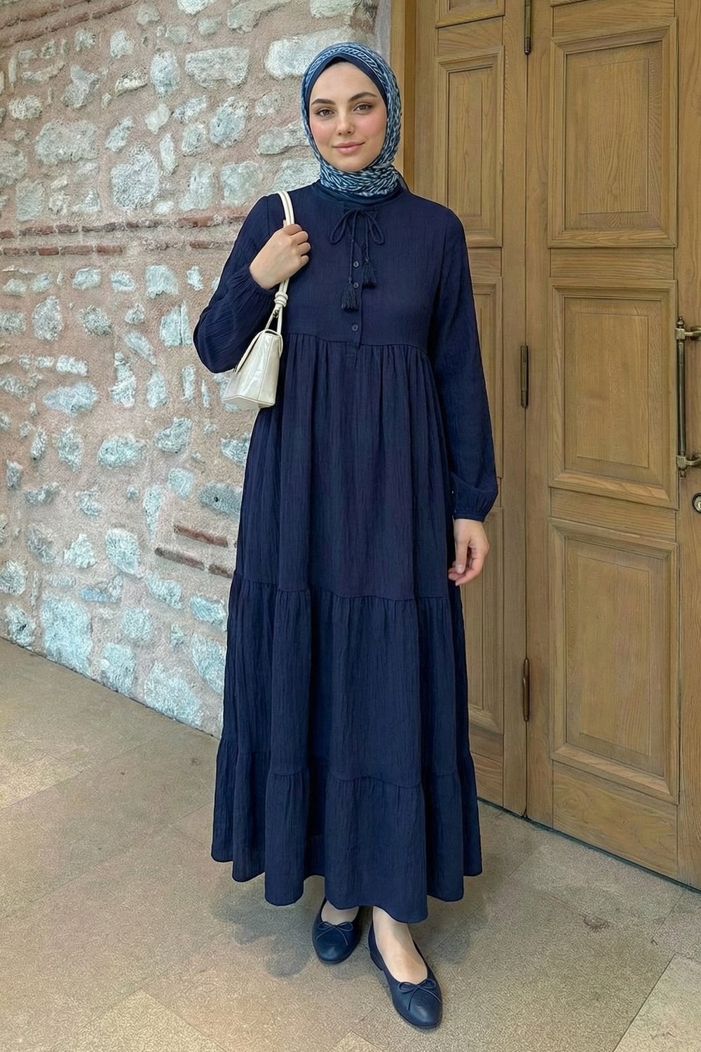 Lina Püsküllü Lacivert Elbise