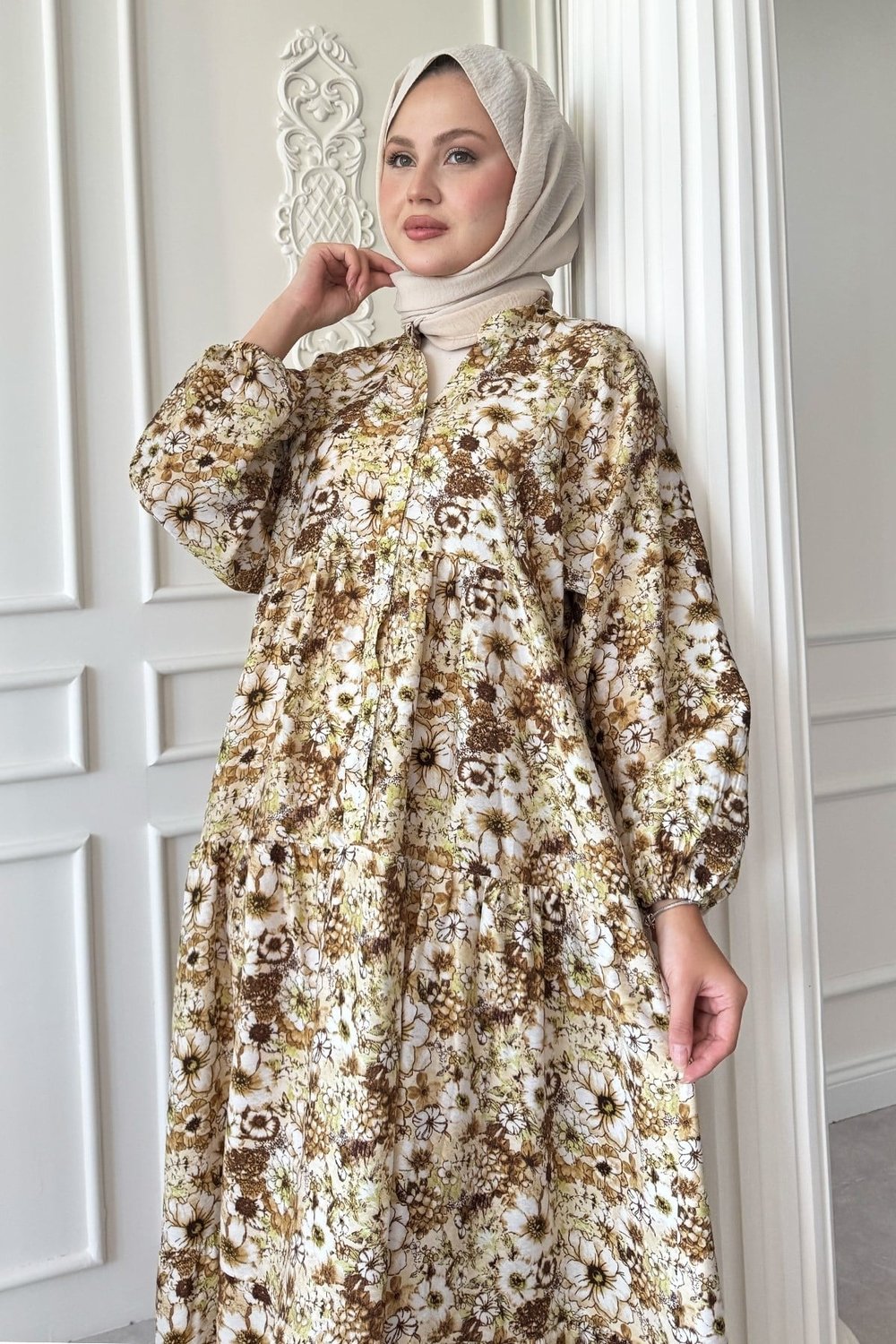 Nergis Çiçeği Kahverengi Mango Elbise