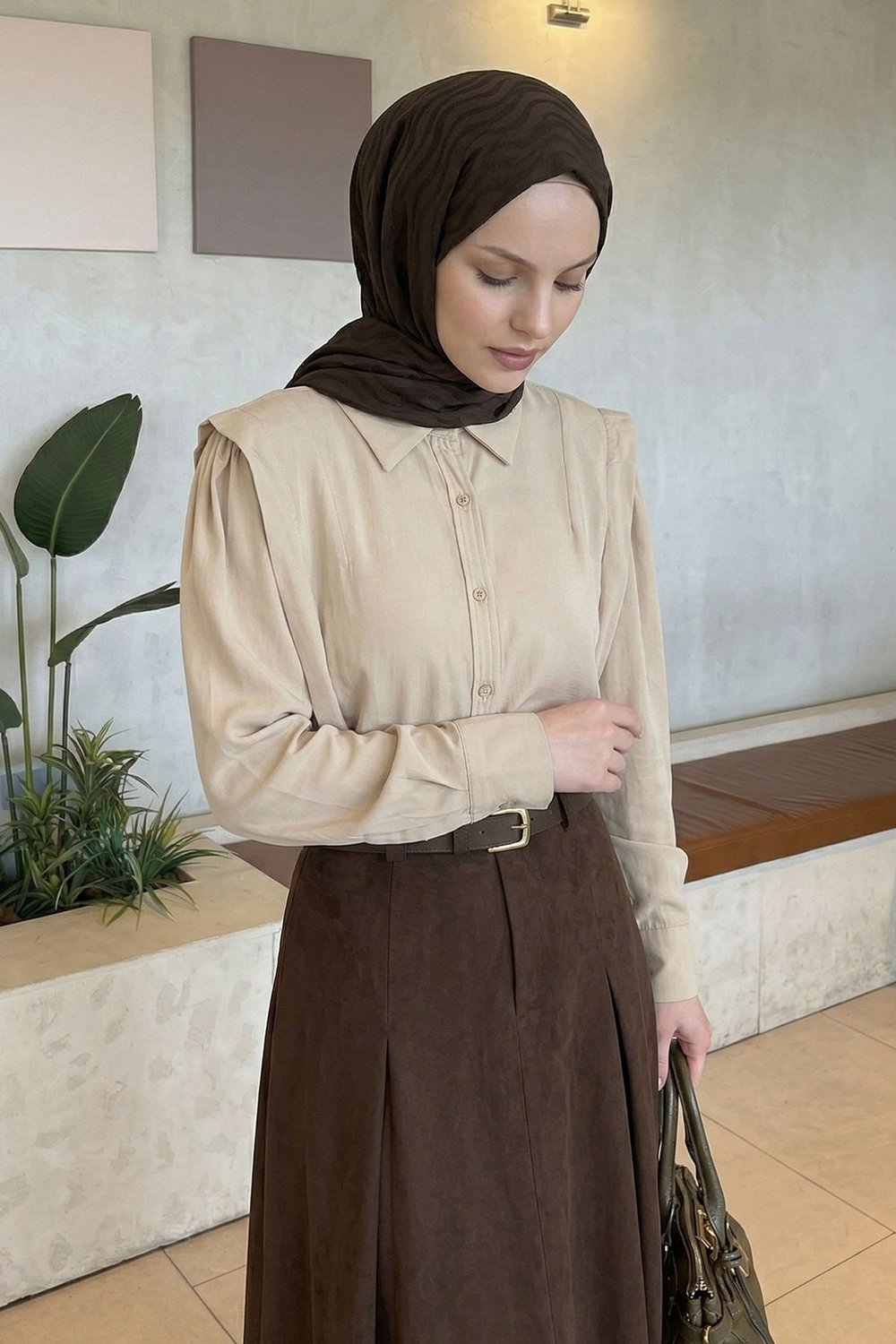 Nervürlü Bej Gömlek