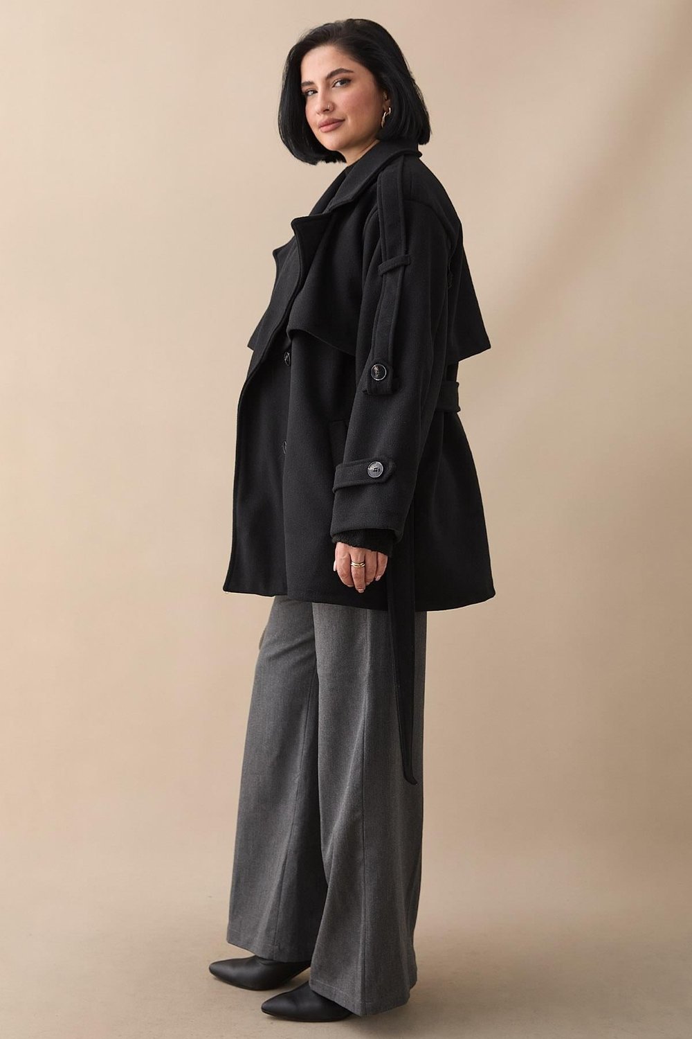 Oversize Kaşe Kumaş Siyah Kısa Kaban