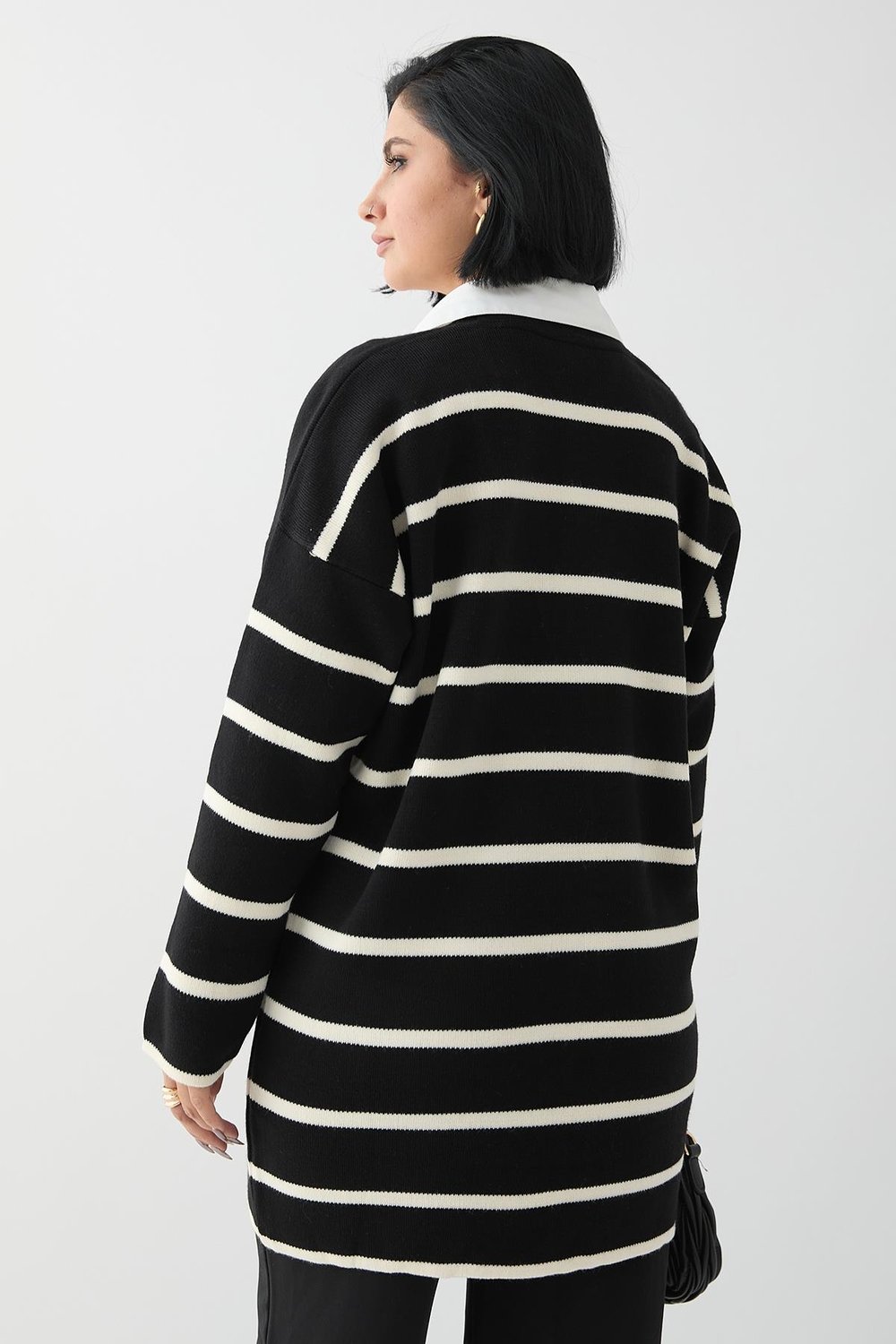 Loose Striped Black Knit Cardigan
