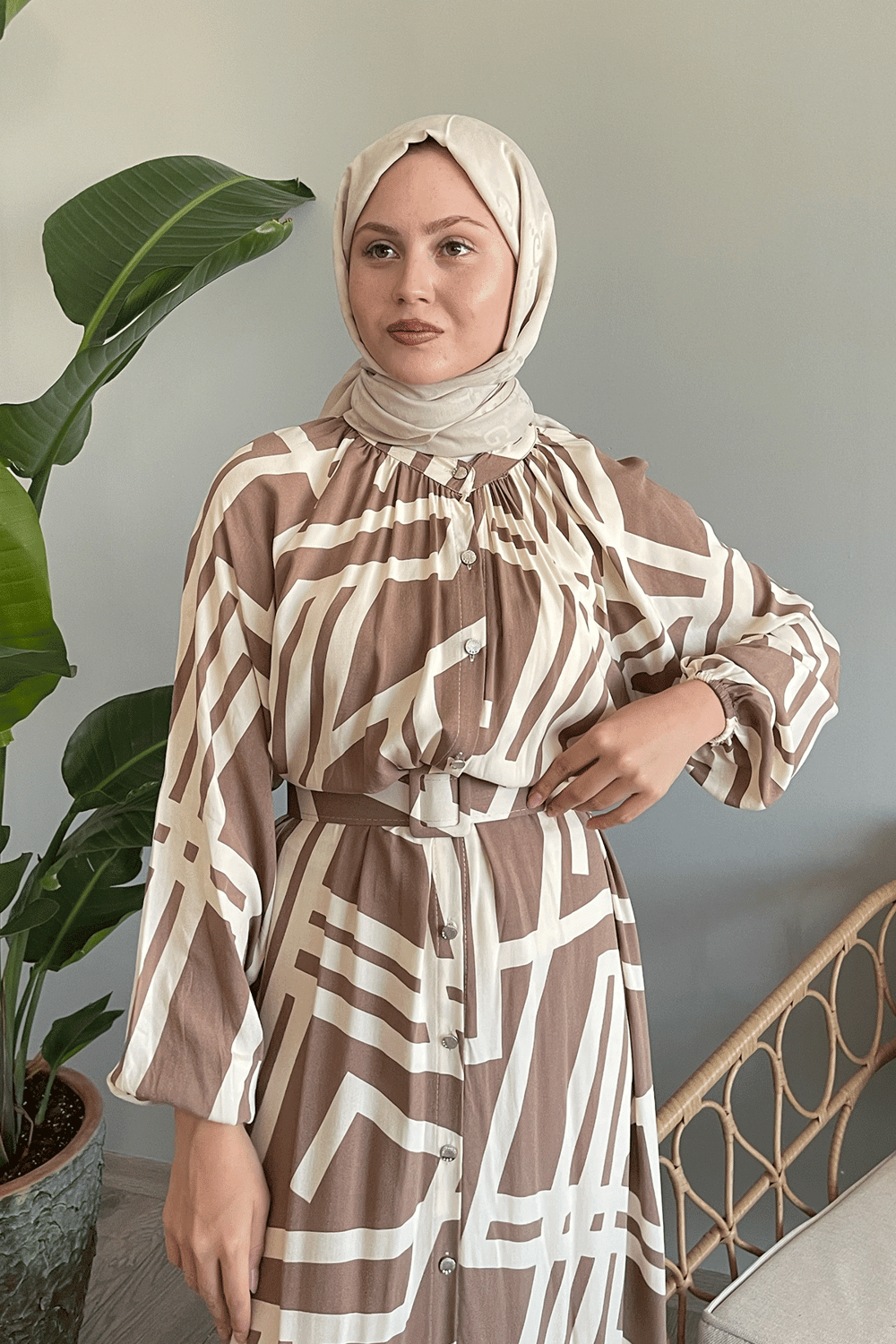 Şeritli Kemerli Camel Viskon Elbise