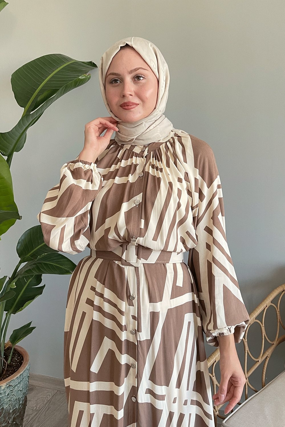Şeritli Kemerli Camel Viskon Elbise