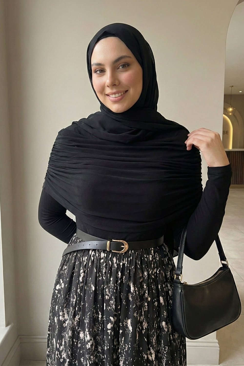 Şifon Saten Kemerli Drapeli Siyah Fırça Desen Elbise