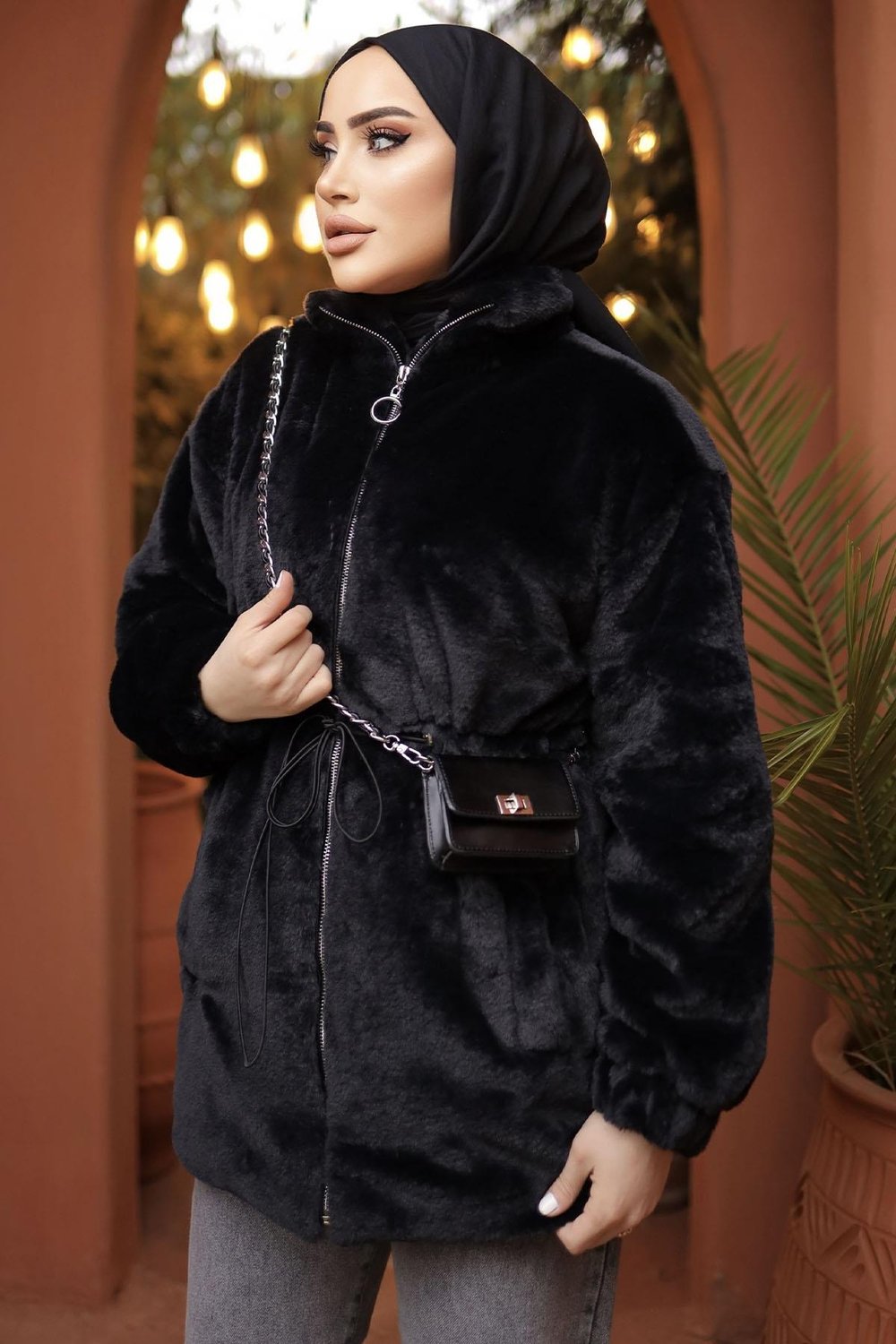 Tünel Bağcıklı İçi Astarlı Peluş Mont - Siyah