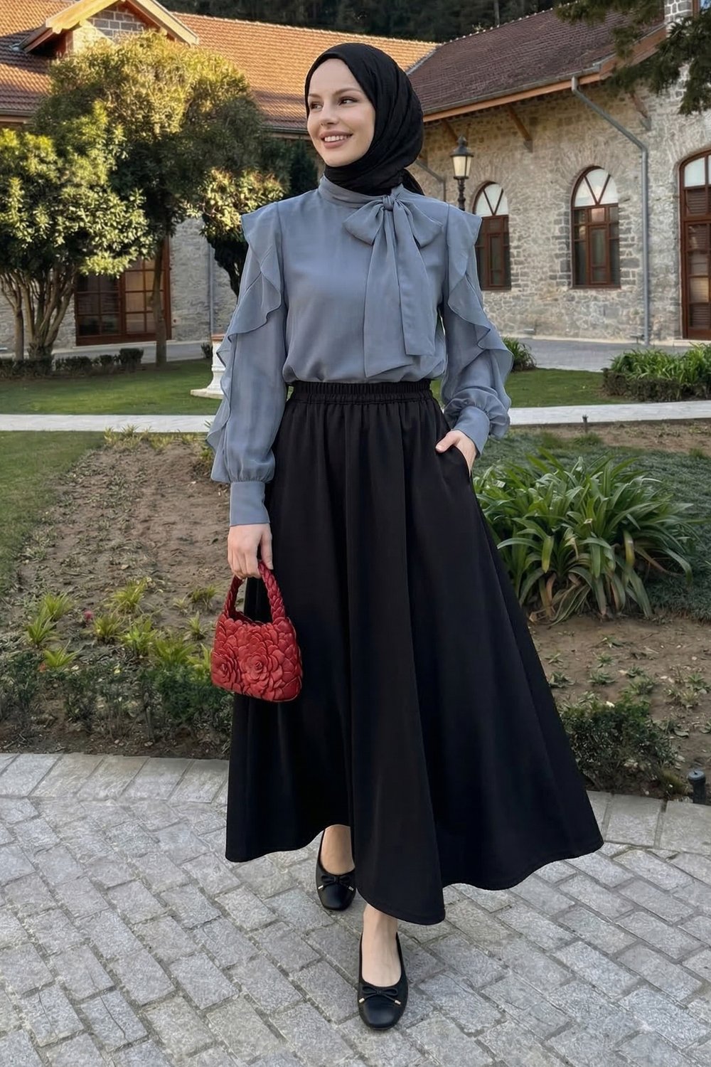 Uzun Kloş Cepli Siyah Duble Kumaş Etek