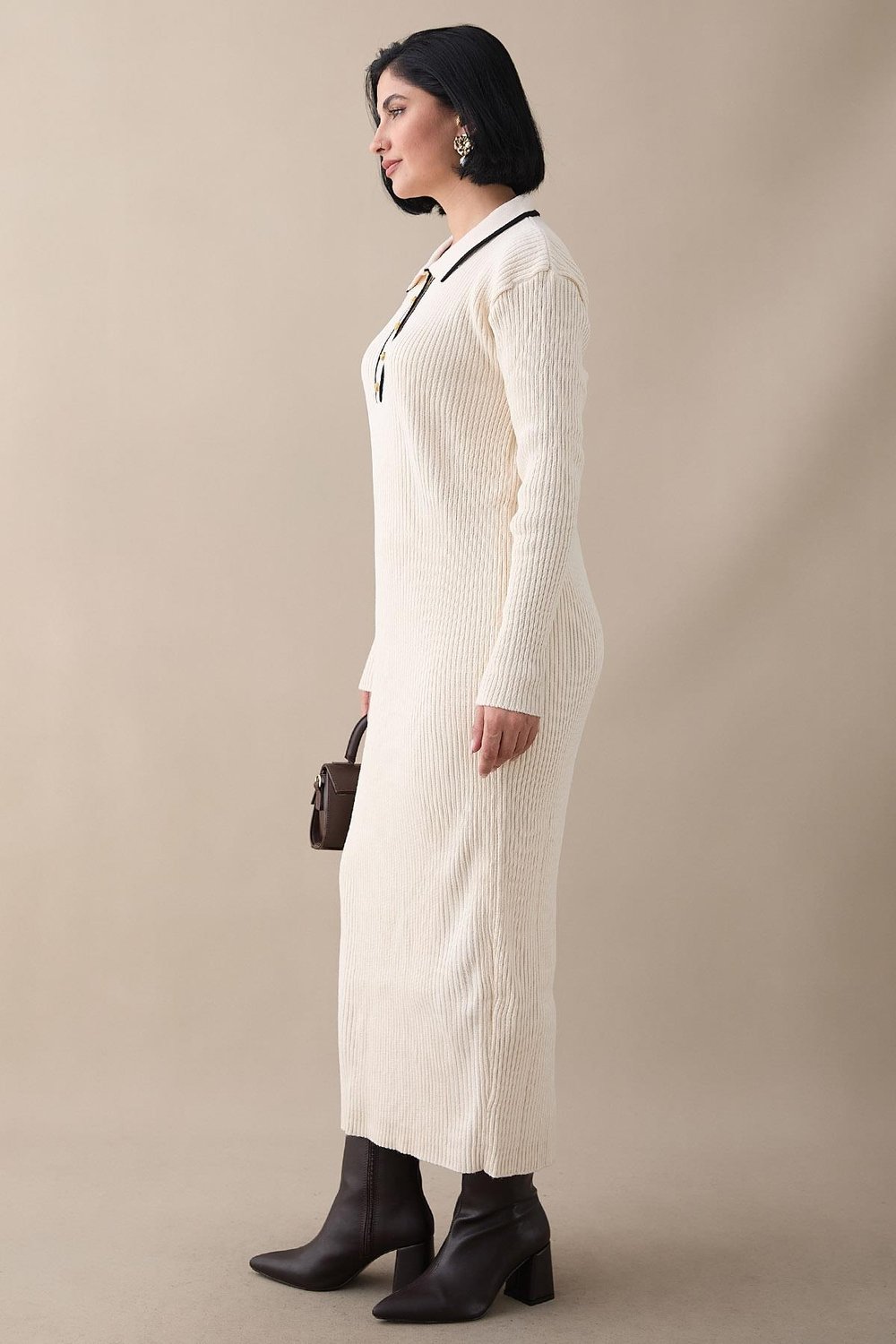 Collar Trim Cream Knit Dress