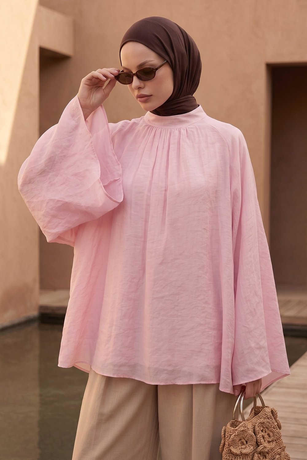 Yakası Büzgülü Pembe Geniş Kol Bluz