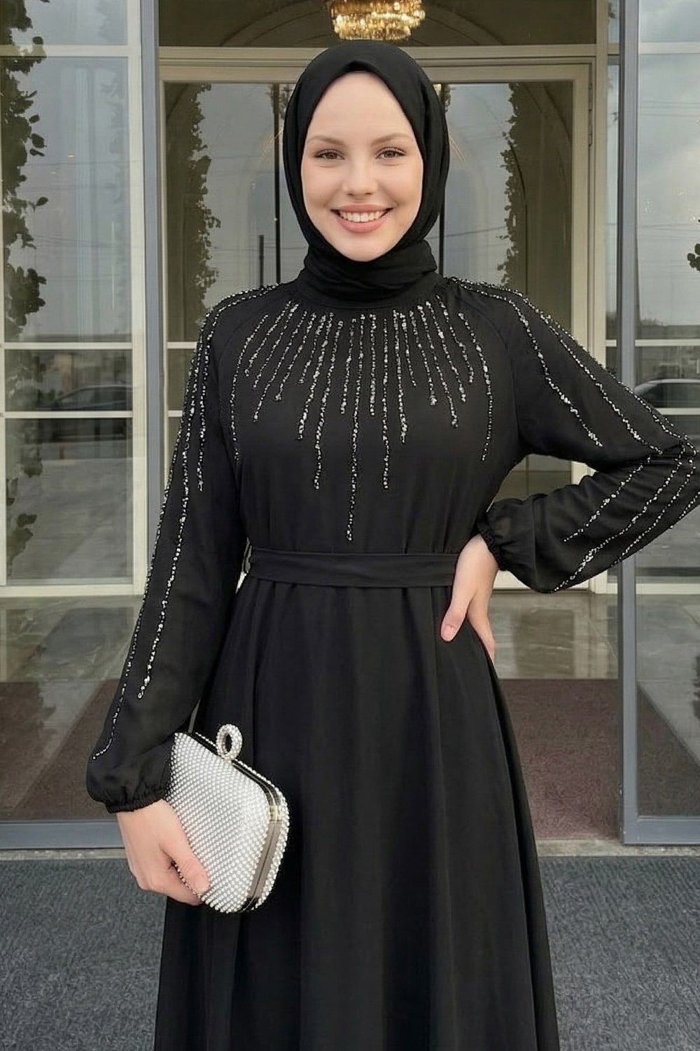 Yakası Kolları Taşlı Siyah Abiye