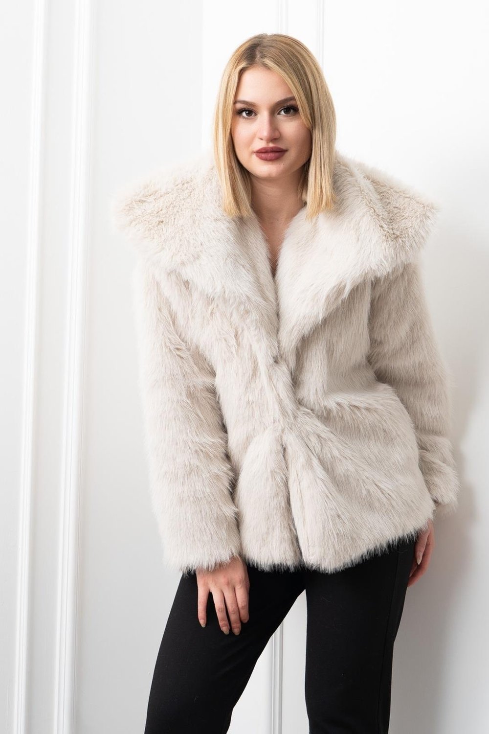 Soft Elegance Peluş Kaban 2609