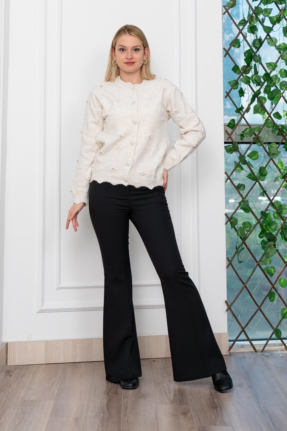 Trend Model Taşlı Yumoş Triko Hırka 25508