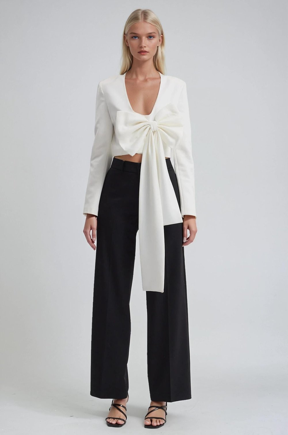 Büyük Fiyonk Detaylı Derin V Yaka Crop Blazer Ceket 6188