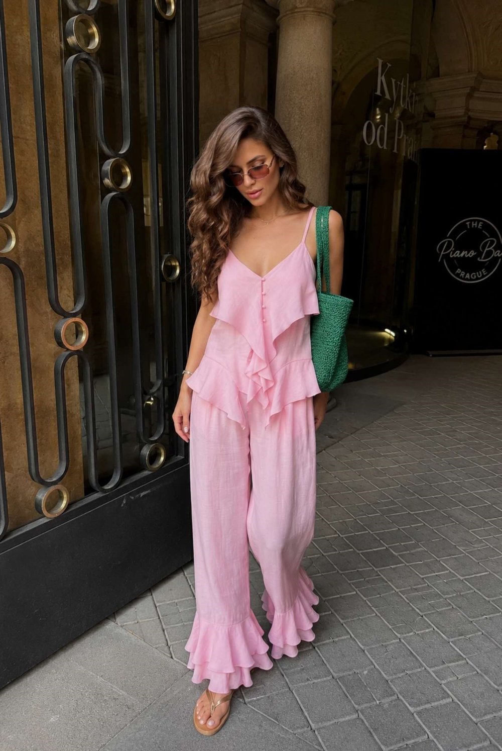 Volan Detaylı Askılı Bluz Geniş Paça Pantolon Takım 10343