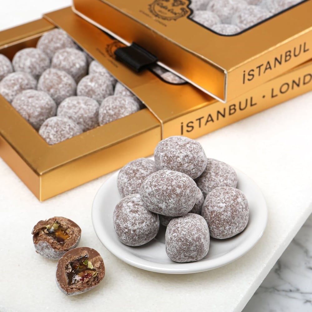 Sütlü Çikolatalı Antep Fıstıklı Lokum Altın Kutu 110g