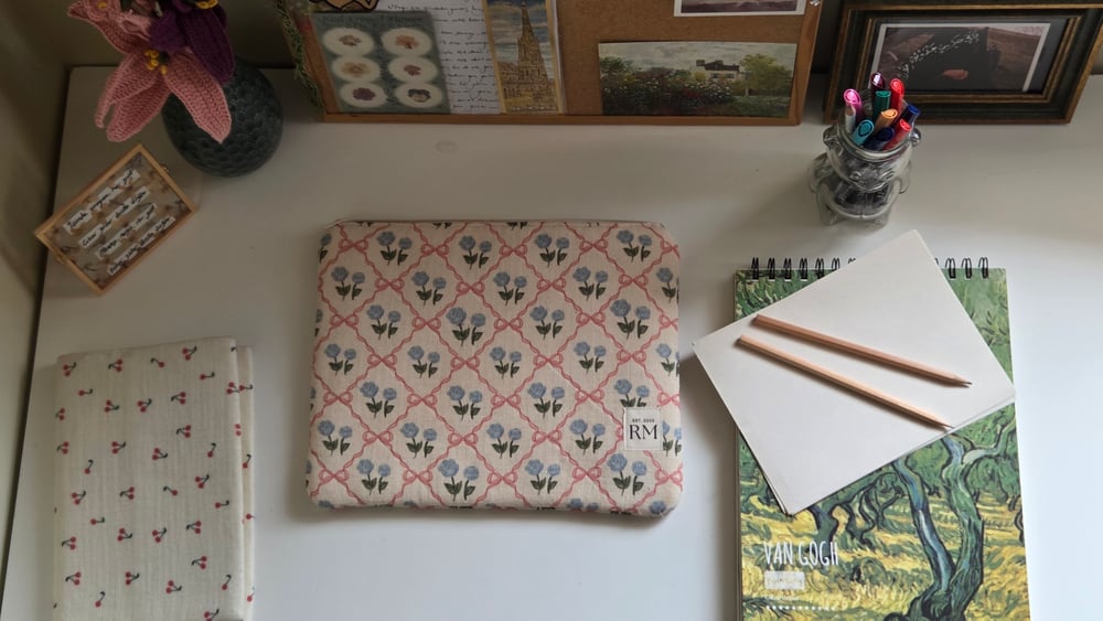  Fiyonk Tablet Çantası