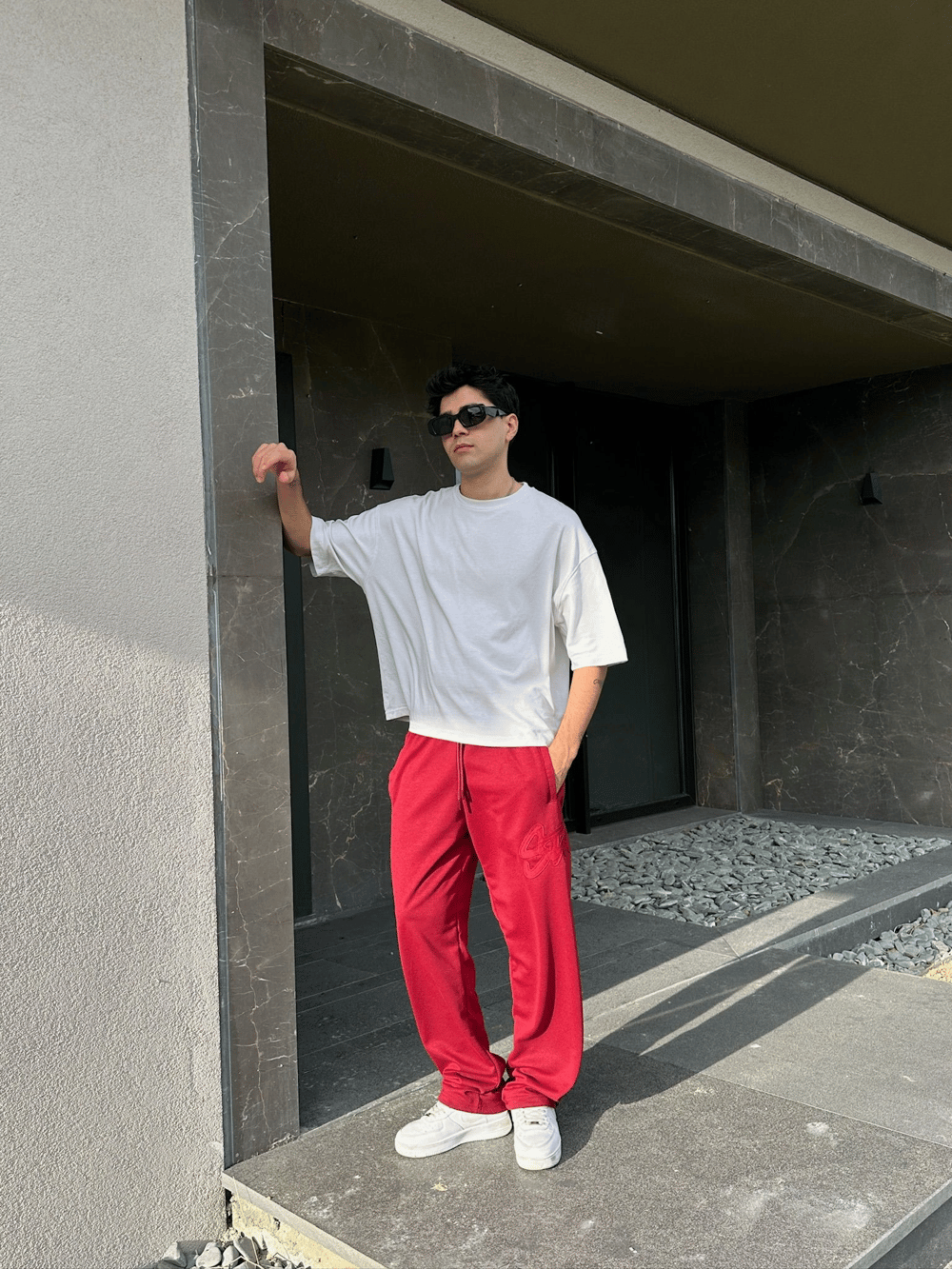 2 İPLİK KUMAŞ BAGGY KALIP PAÇA LASTİKLİ STW KABARTMA NAKIŞ EŞOFMAN ALTI KIRMIZI