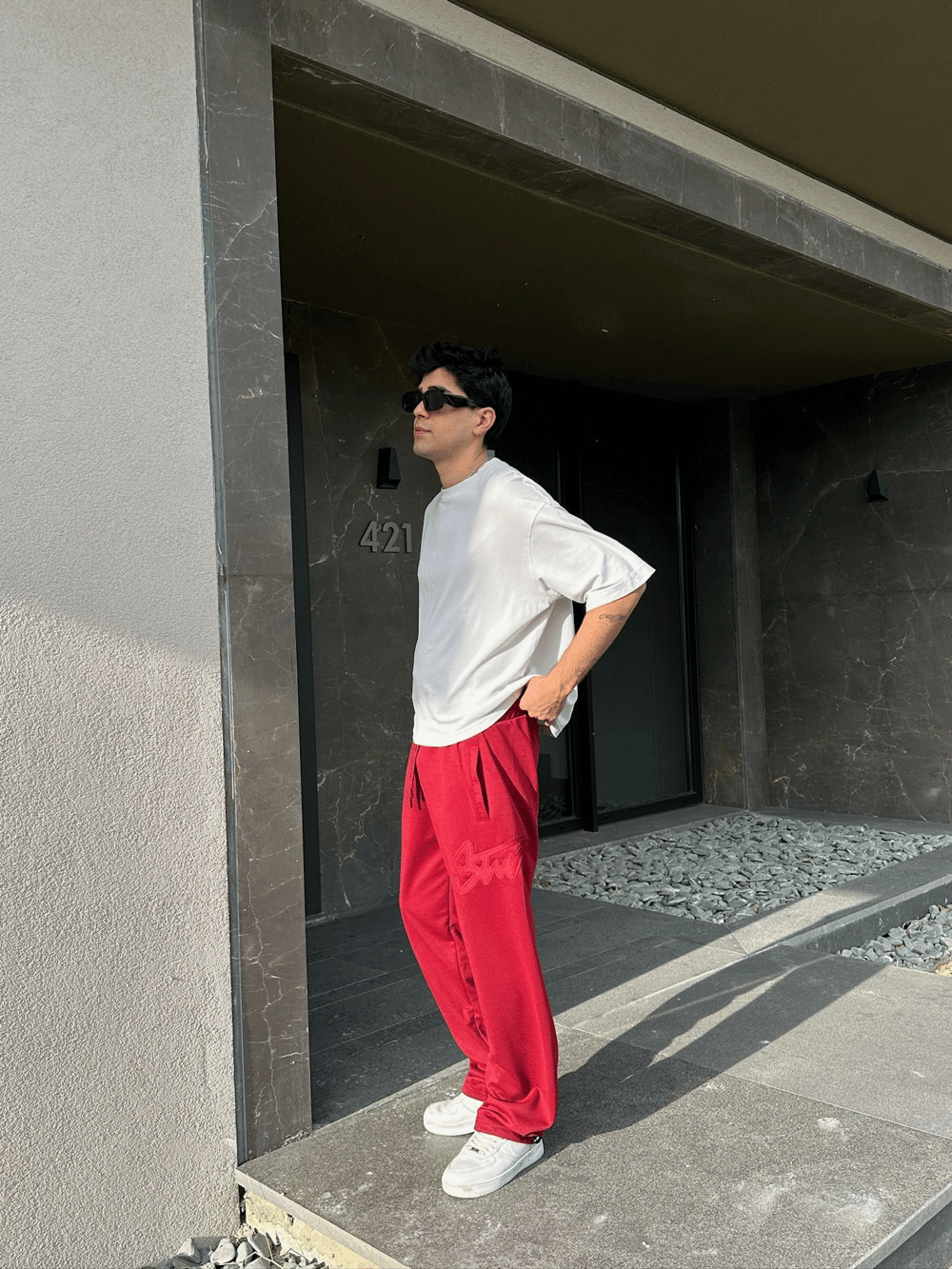 2 İPLİK KUMAŞ BAGGY KALIP PAÇA LASTİKLİ STW KABARTMA NAKIŞ EŞOFMAN ALTI KIRMIZI