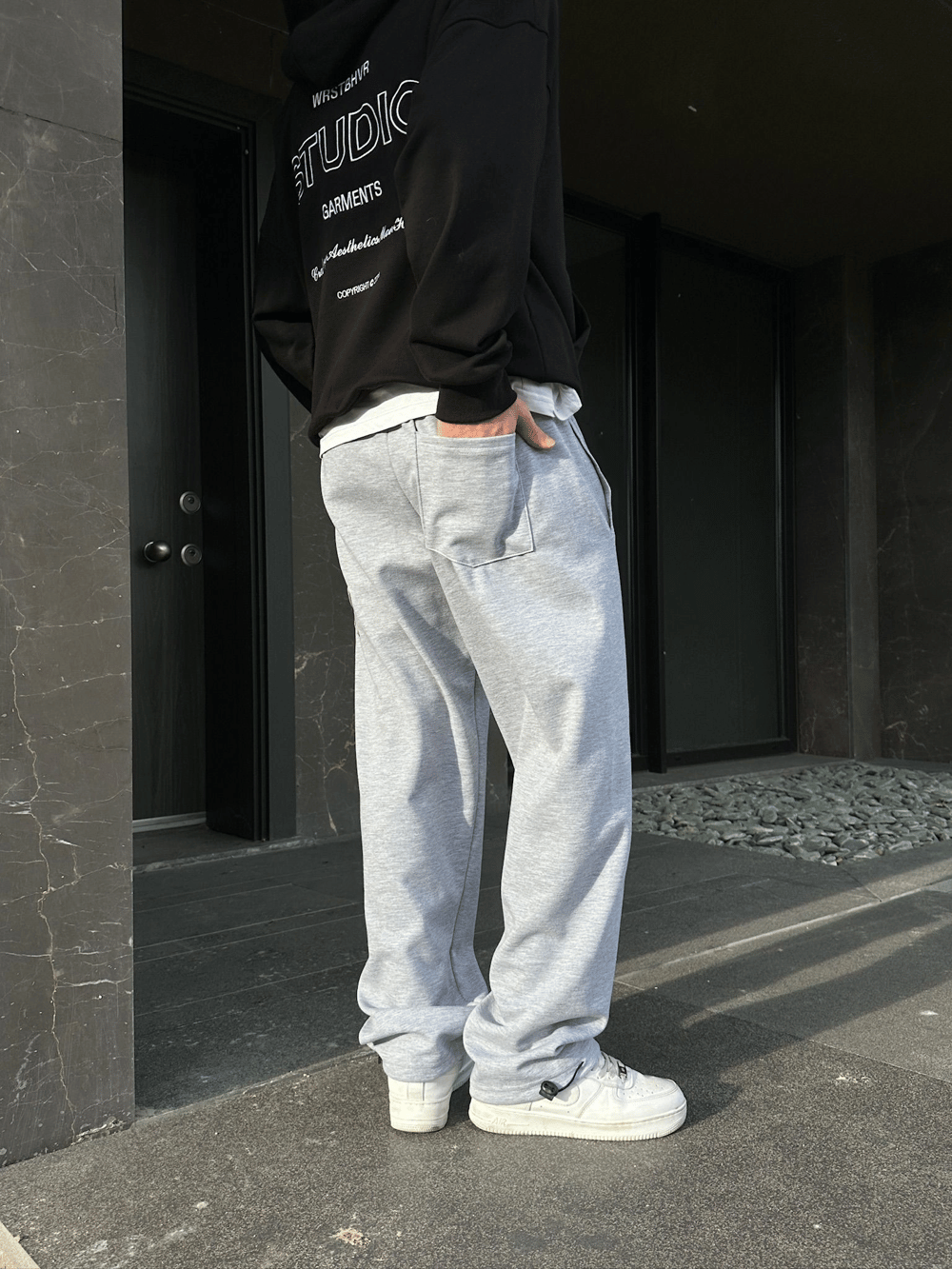2 İPLİK KUMAŞ BAGGY KALIP PAÇA LASTİKLİ STW KABARTMA NAKIŞ EŞOFMAN ALTI GRİ