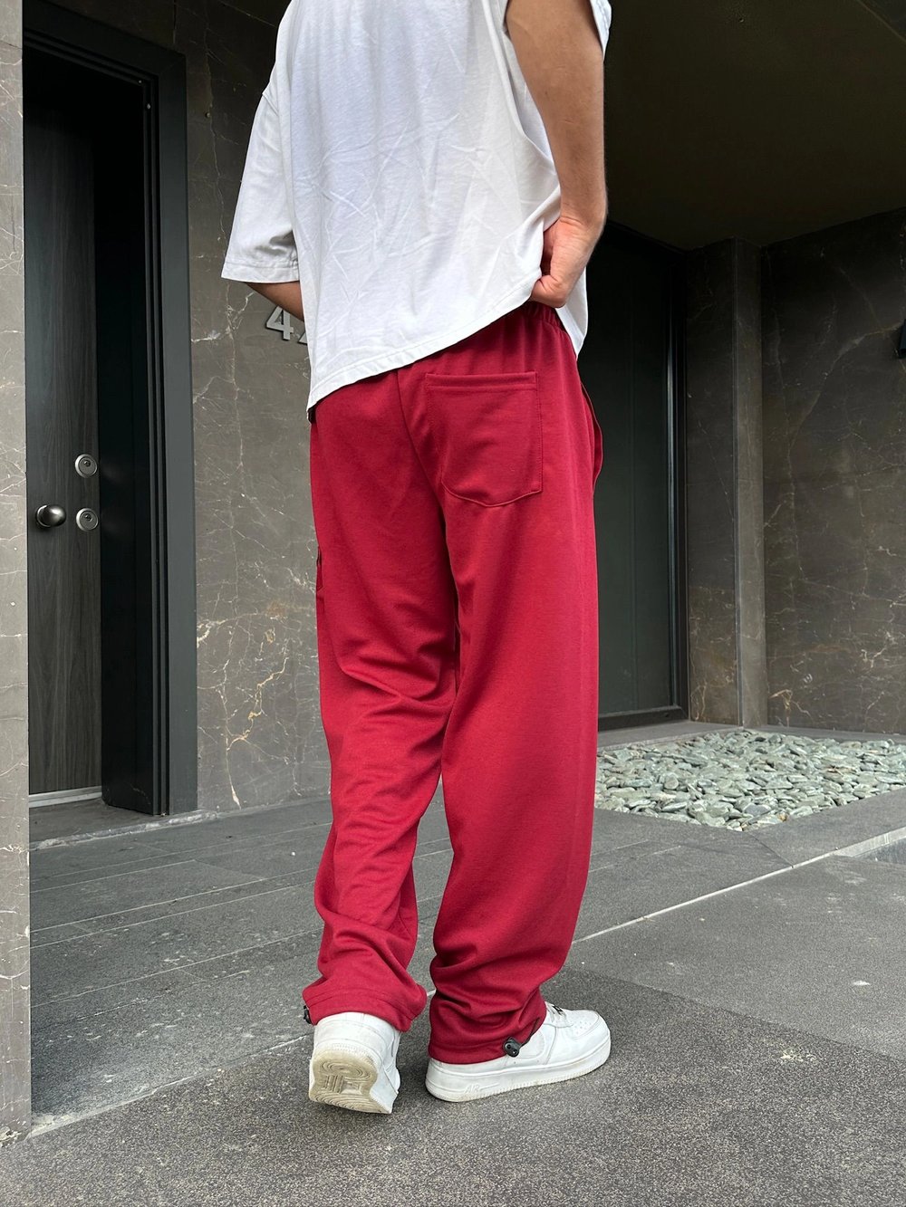 2 İPLİK KUMAŞ BAGGY KALIP PAÇA LASTİKLİ STW KABARTMA NAKIŞ EŞOFMAN ALTI KIRMIZI