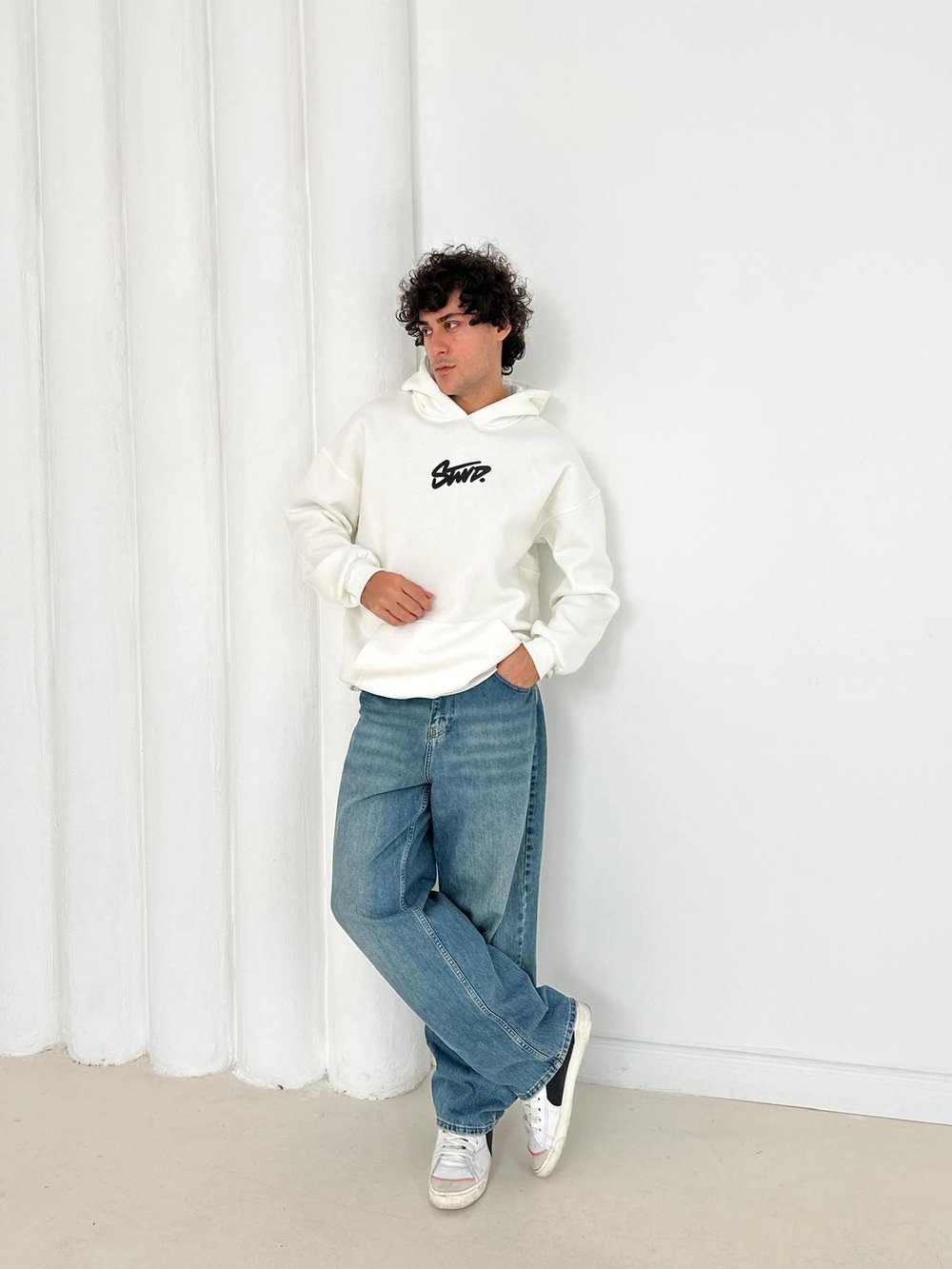 3 İPLİK PAMUKLU KUMAŞ STW KAPÜŞONLU SWEAT BEYAZ