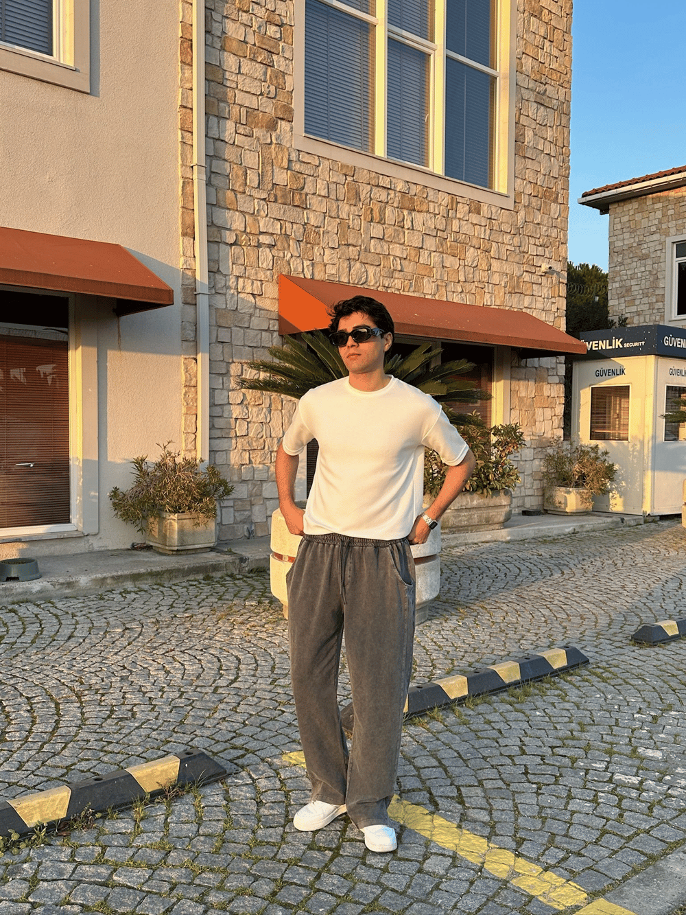 BAGGY KALIP YIKAMALI KUMAŞ MORROW EŞOFMAN FÜME
