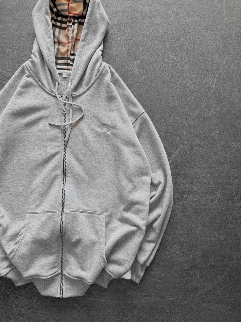 BB NAKIŞLI OVERSİZE 3 İPLİK PAMUKLU HIRKA GRİ