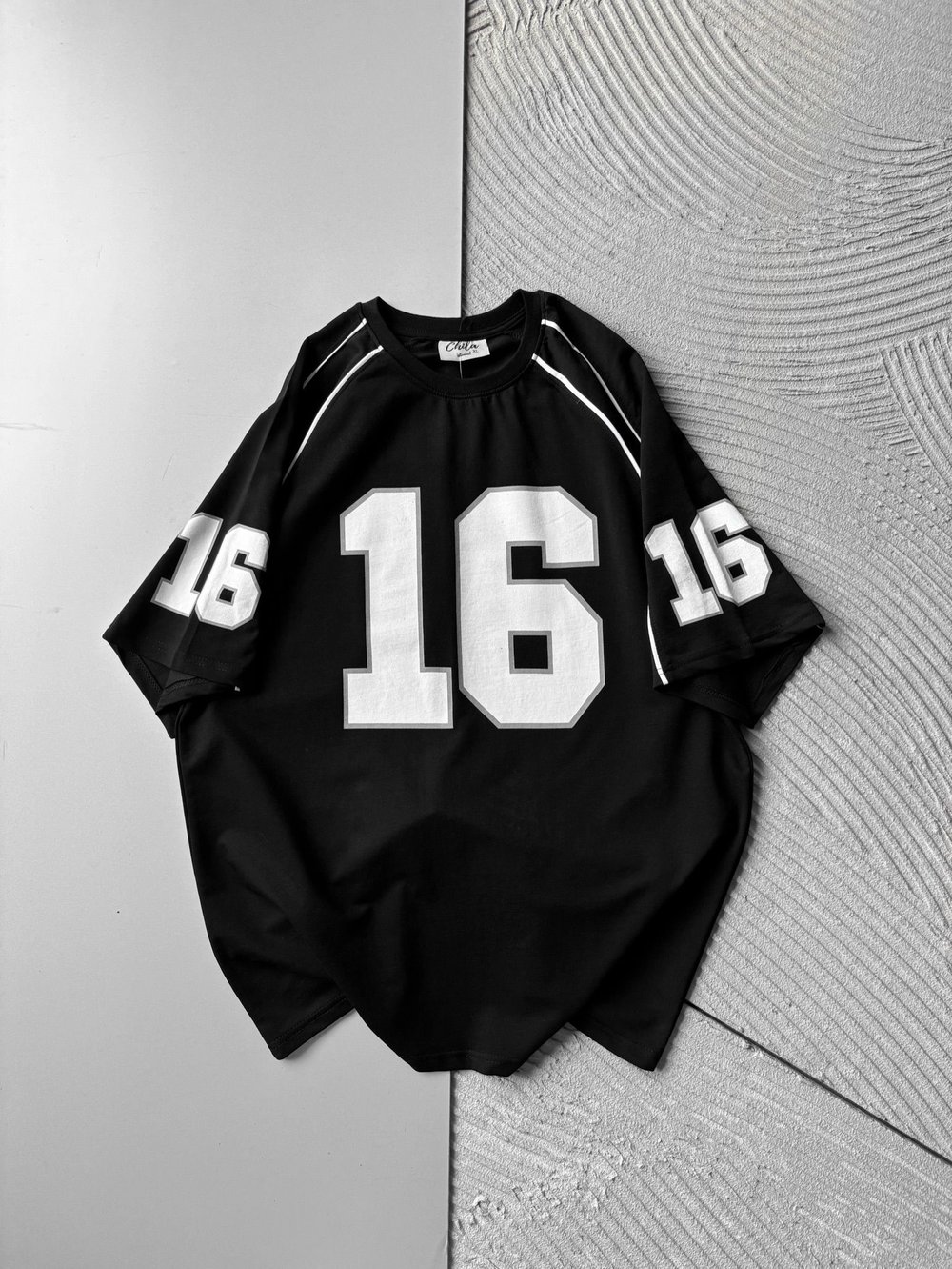 BISIKLET YAKA 16 BASKI OVERSIZE TSHIRT SİYAH