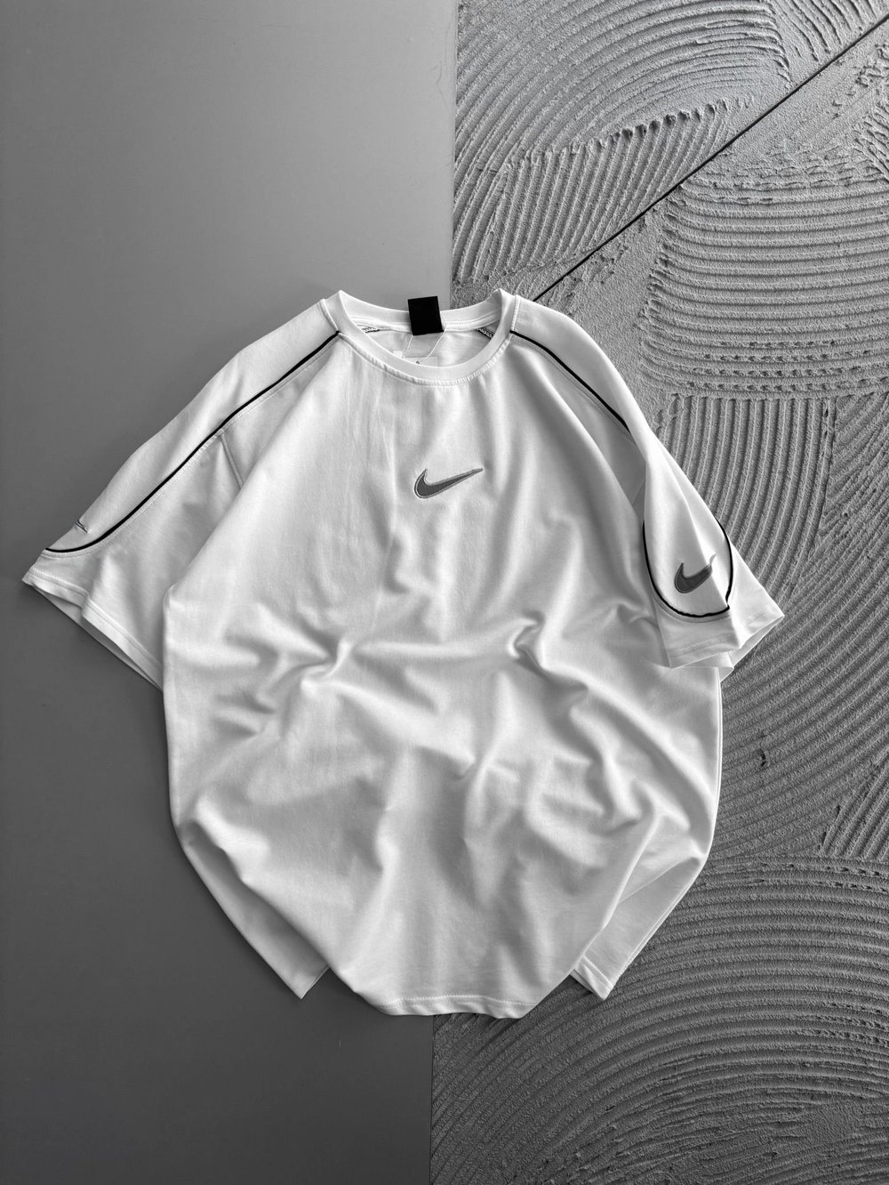 BISIKLET YAKA KOLLAR BIYE REFLEKTÖR NAKIŞ OVERSIZE TSHIRT BEYAZ