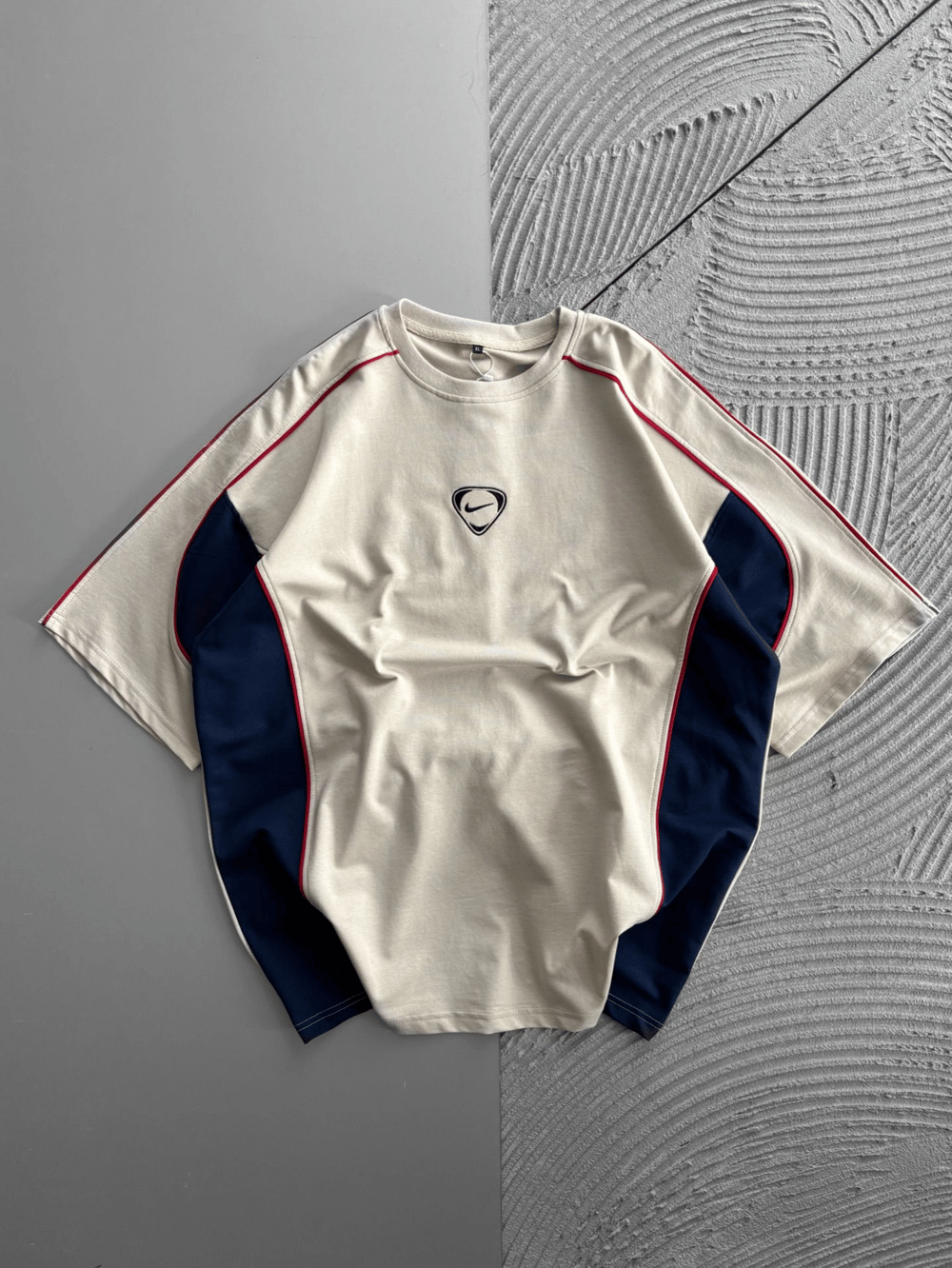 BISIKLET YAKA NK TN YANDAN PARÇALI OVERSIZE TSHIRT KREM