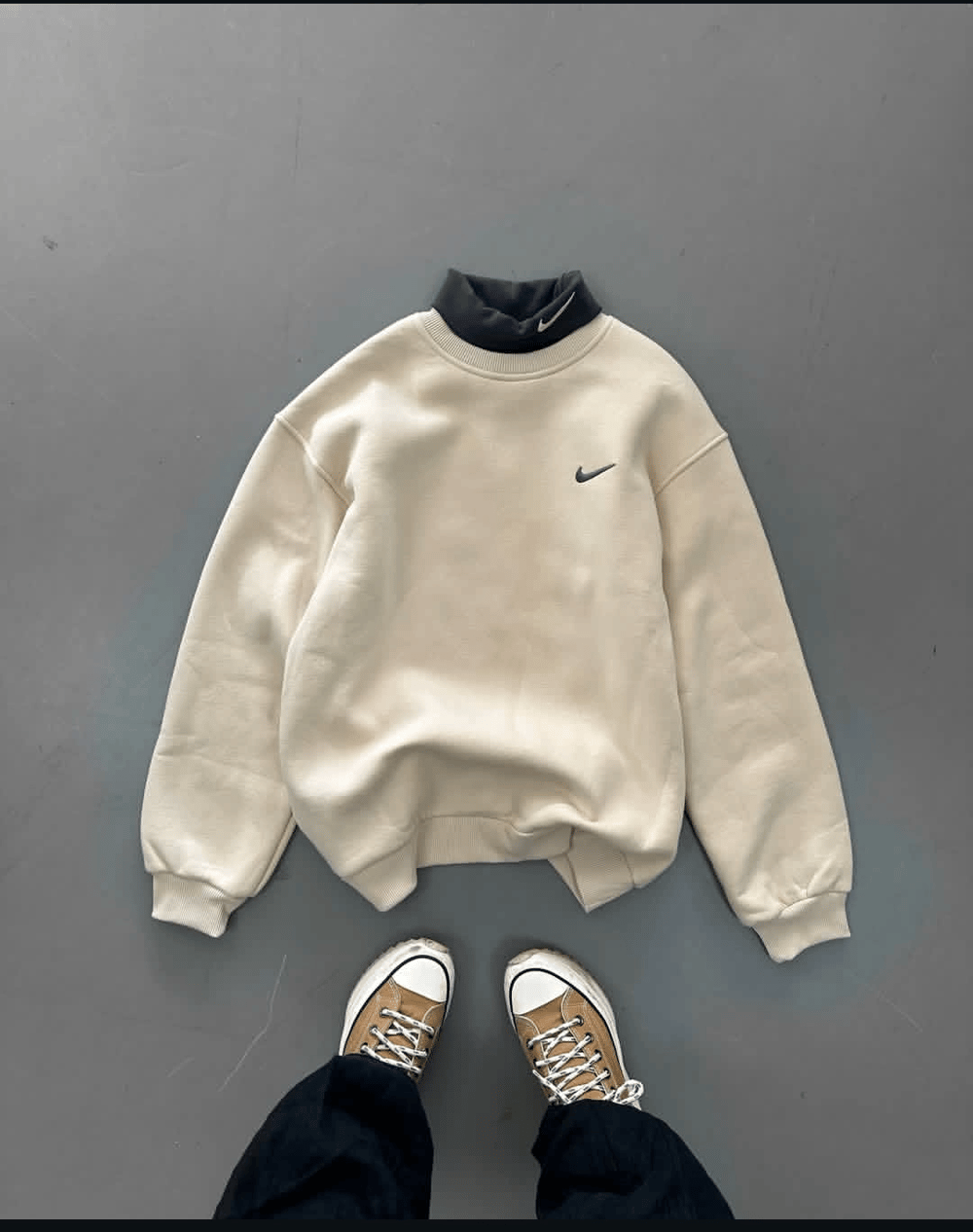 BOYUNLUK DETAY 3 İPLİK PAMUKLU KUMAŞ NAKIŞLI SWEAT KREM