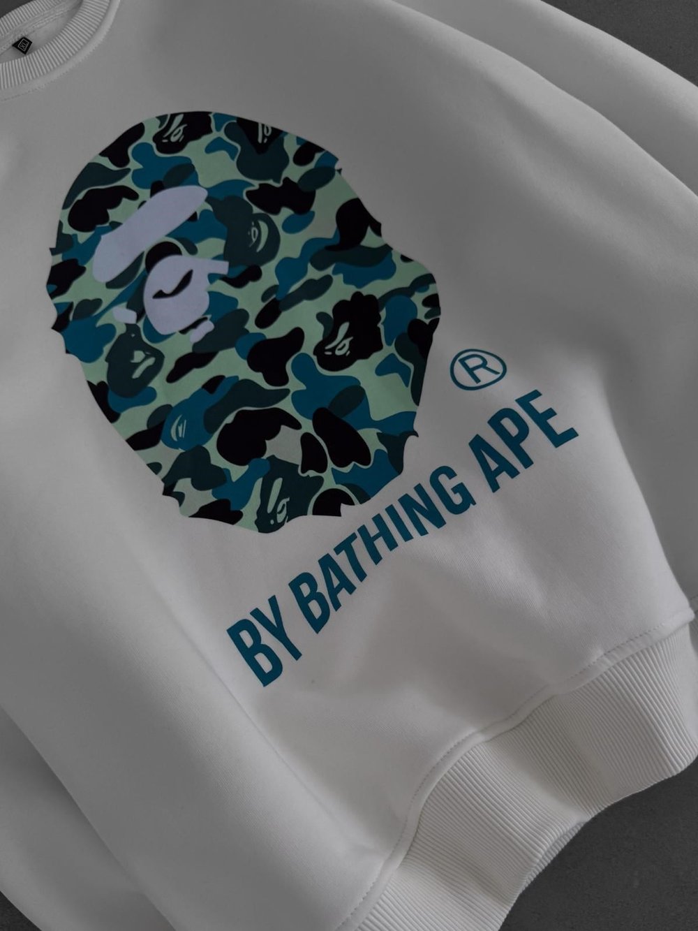BP APE 3 İPLİK ŞARDONLU SWEAT BEYAZ