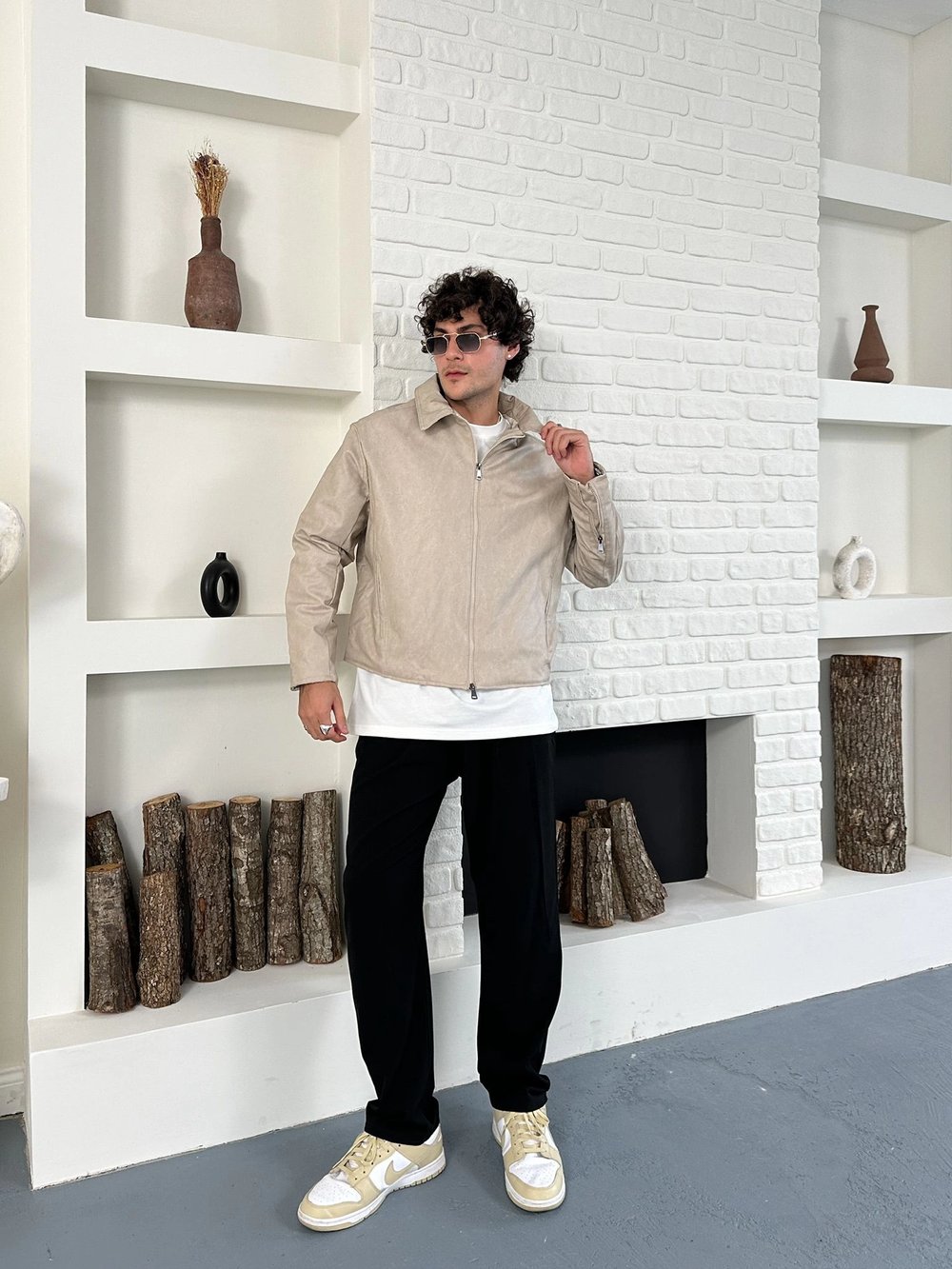 ÇAPRAZ DİKİŞ ESKİTME DERİ CEKET KREM