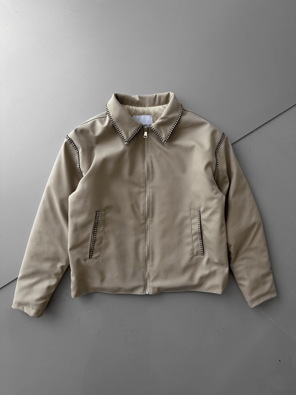 DIŞ DİKİŞ DETAY GABARDİN CROP CEKET KREM
